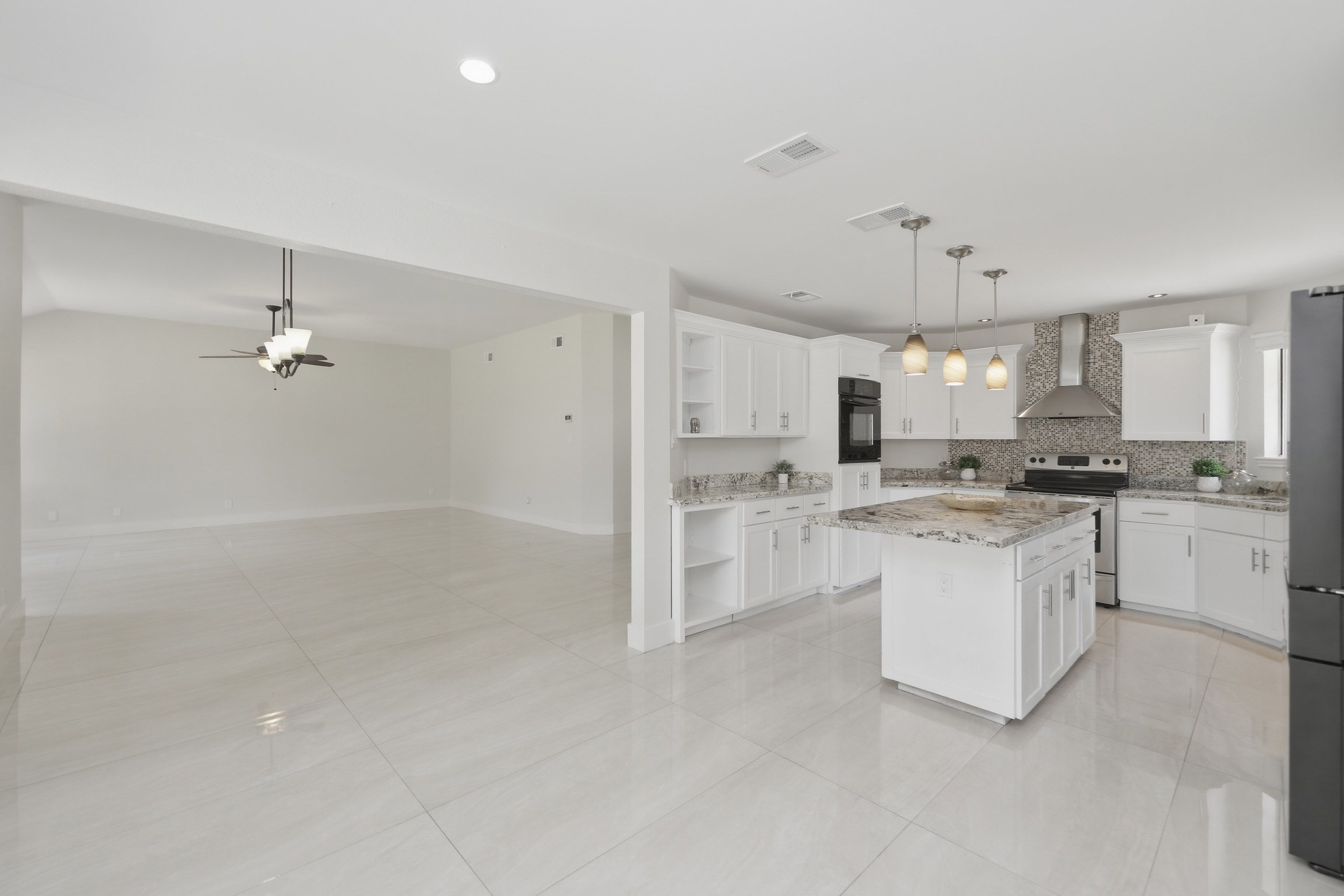  Luxury Living with Timeless Appeal - 物件實景