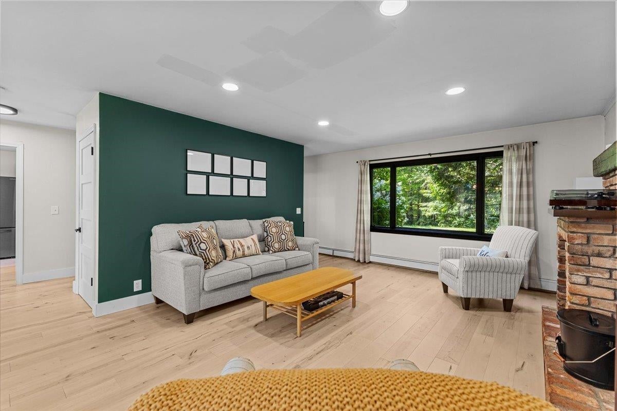 Morristown, Vermont, 05661, United States, 3 Bedrooms Bedrooms, ,1 BathroomBathrooms,Residential,For Sale,1917533
