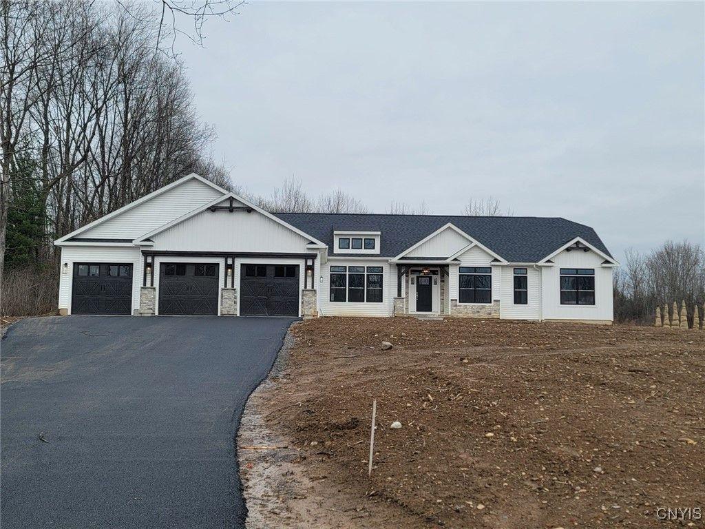 Baldwinsville, New York, 13027, United States, 3 Bedrooms Bedrooms, ,2 BathroomsBathrooms,Residential,For Sale,1786057