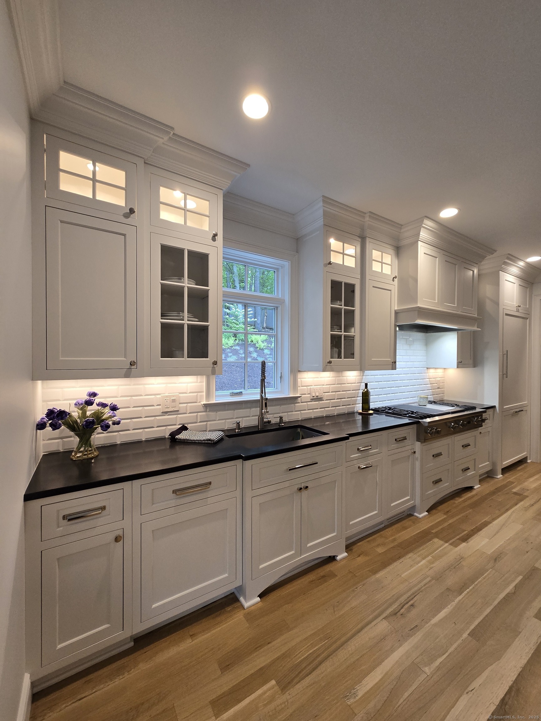 Westport, Connecticut, 06880, United States, 5 Bedrooms Bedrooms, ,5 BathroomsBathrooms,Residential,For Sale,1827473