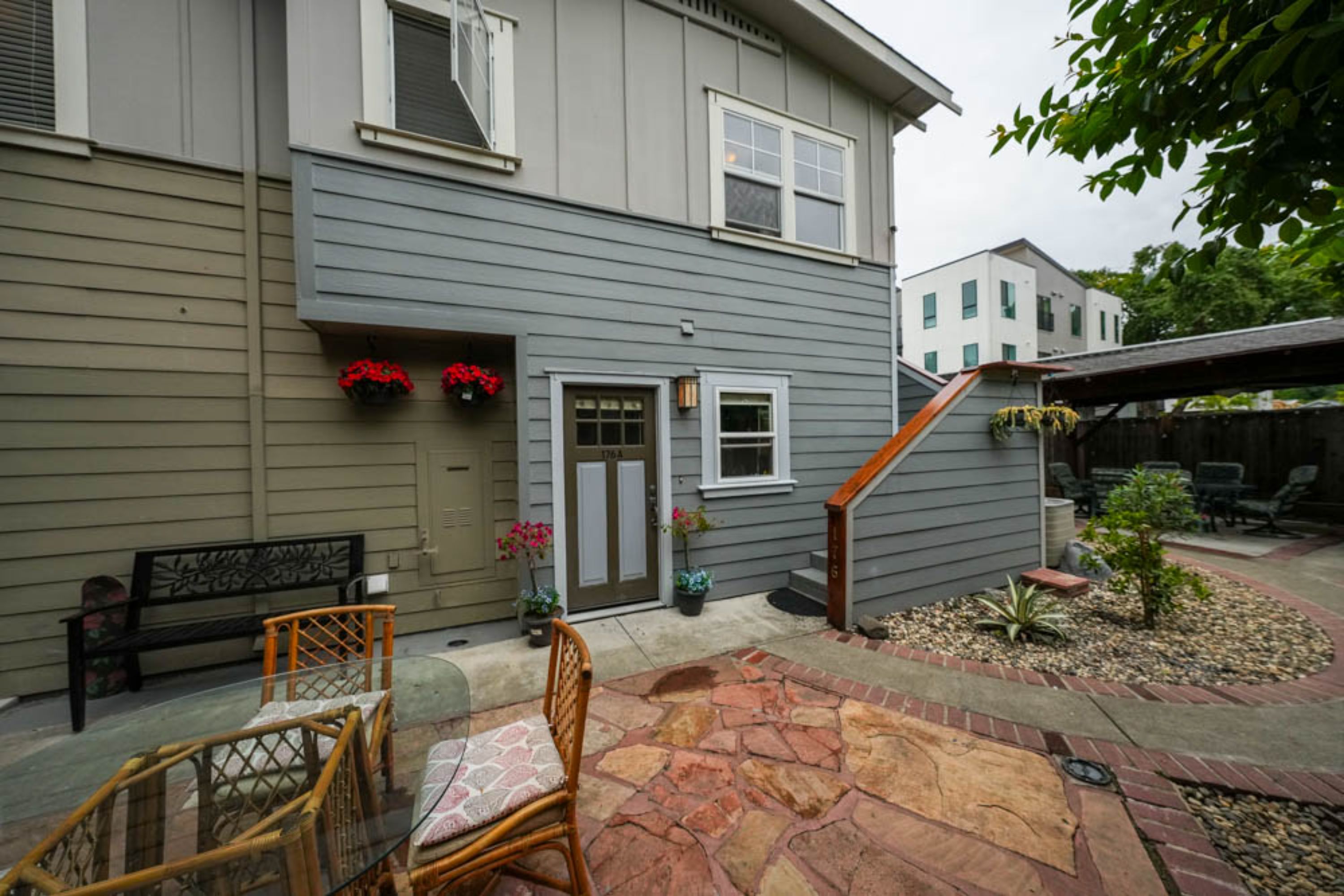  Rare Opportunity in Valley Oak Villas - 物件實景