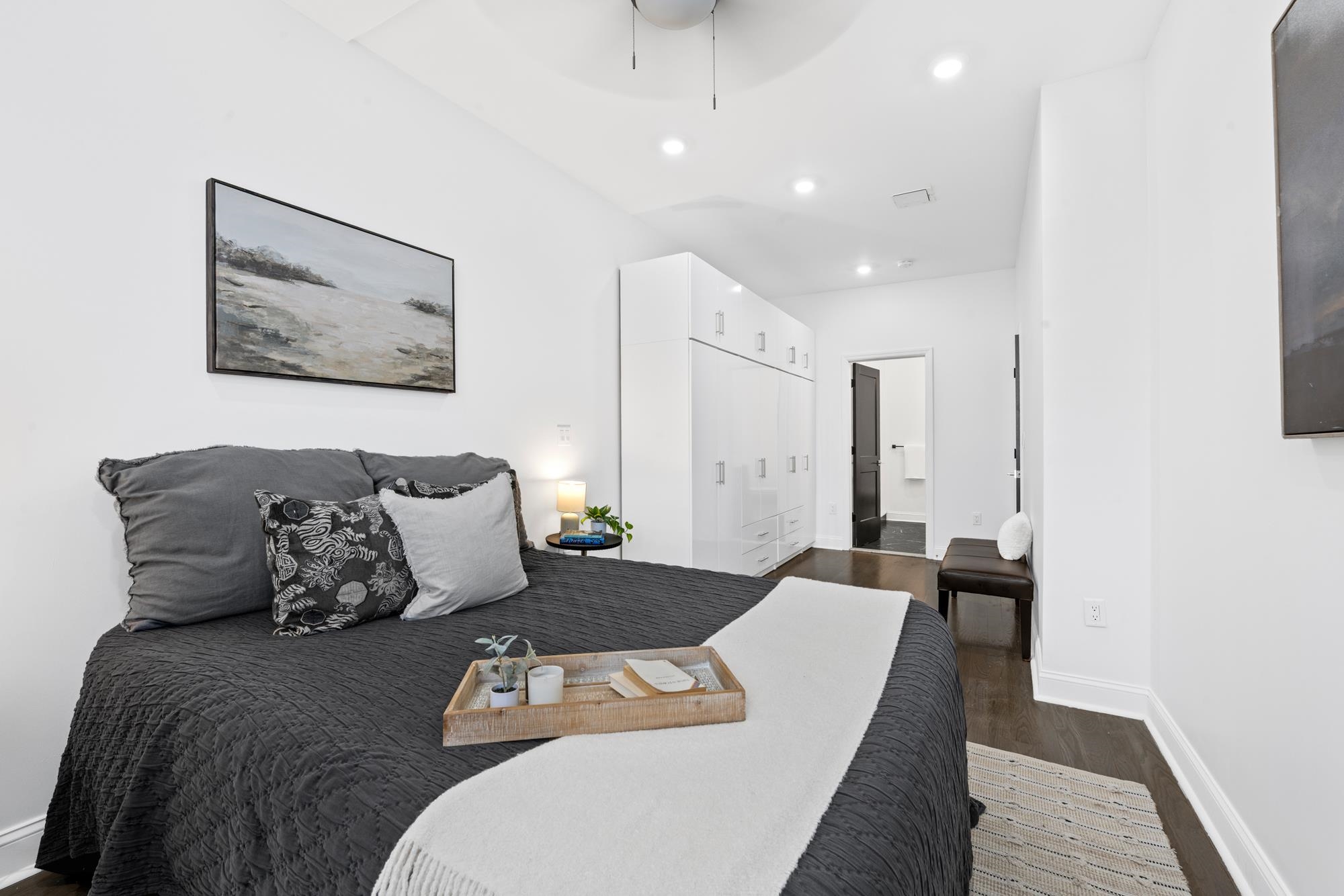 Jersey City, New Jersey, 07307, United States, 3 Bedrooms Bedrooms, ,3 BathroomsBathrooms,Residential,For Sale,1965094