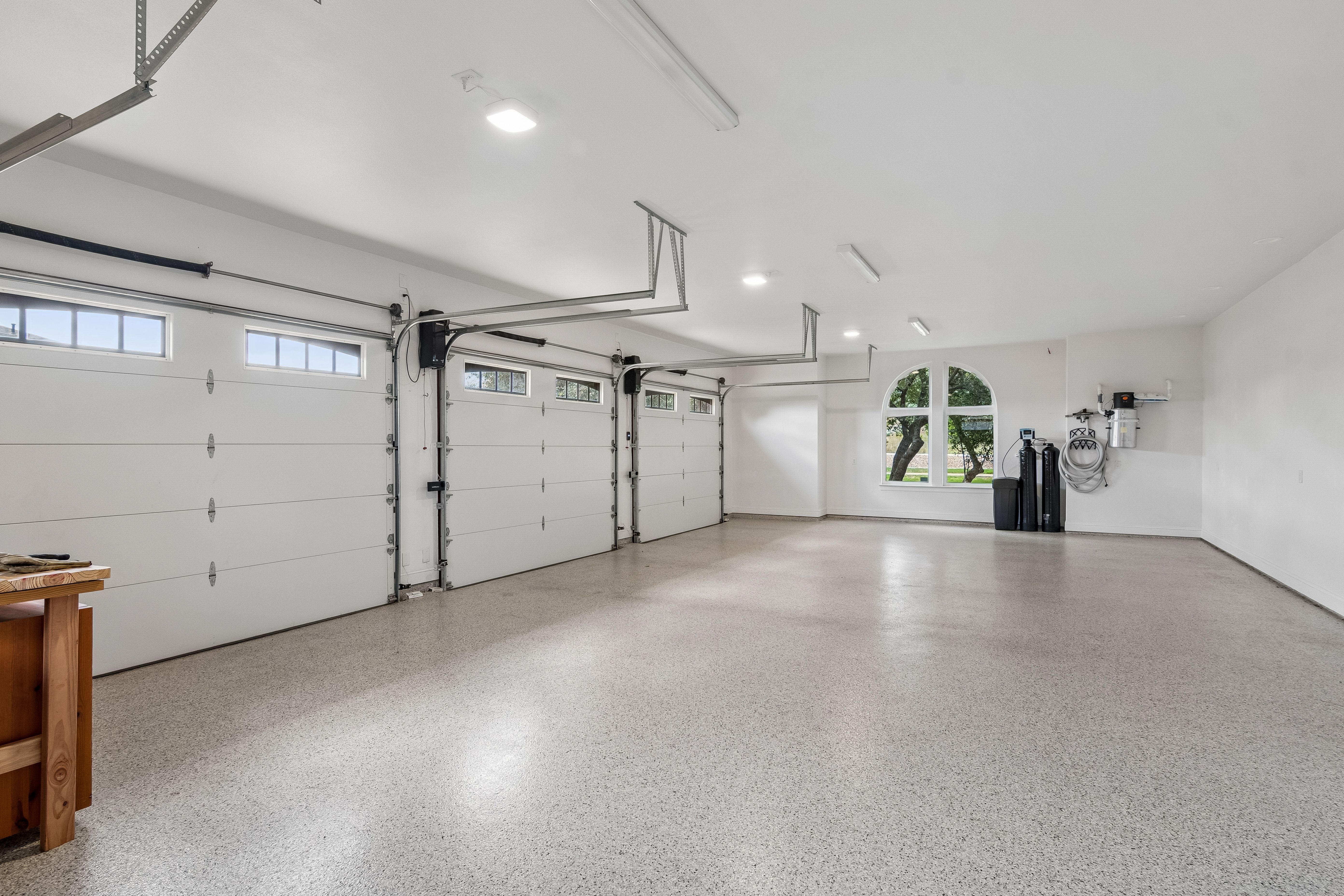  Elevated Living in Lakeview Ridge Estate - 物件實景