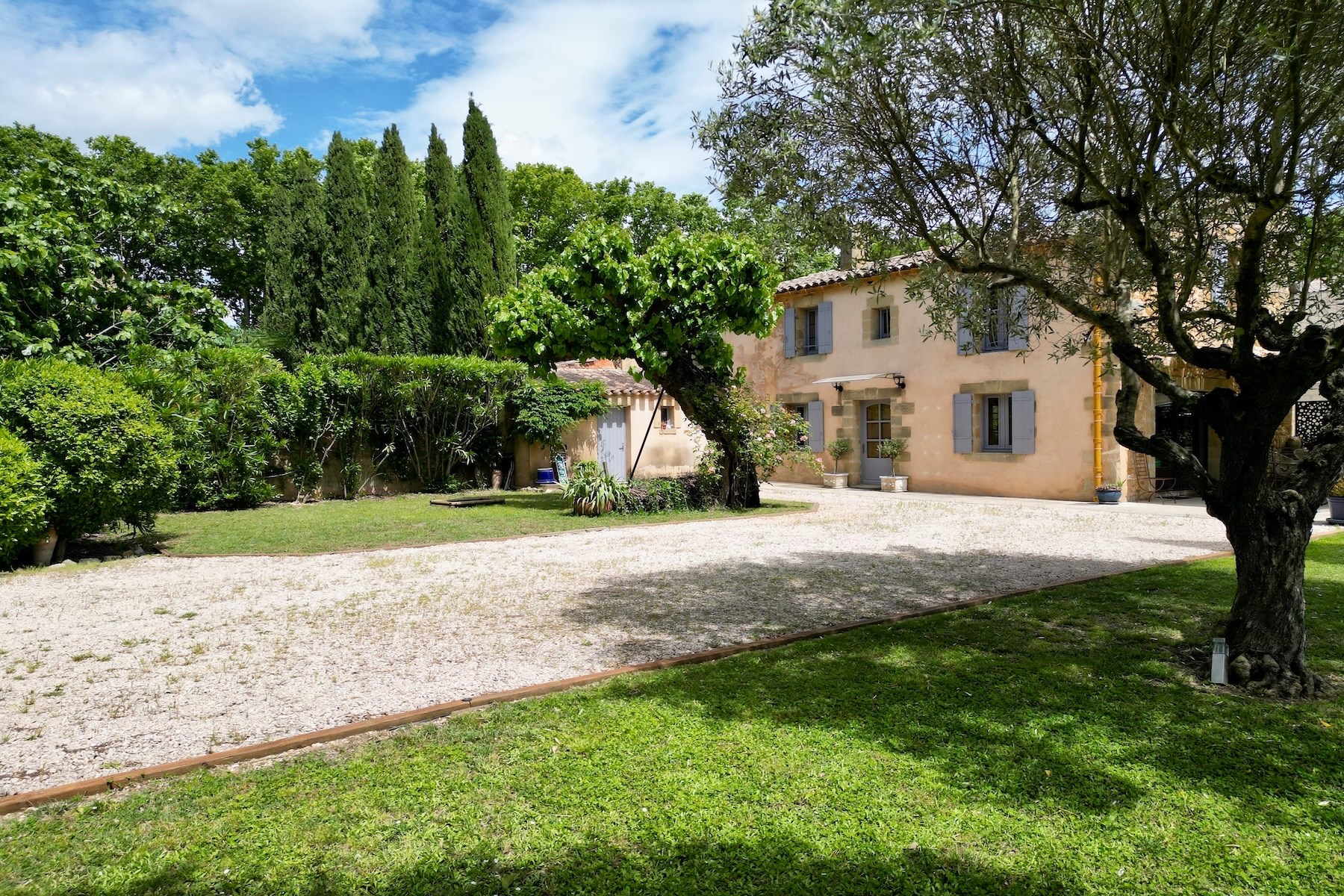  Charming country house with swimming pond and landscaped grounds, 6 km from Uzès - 物件實景