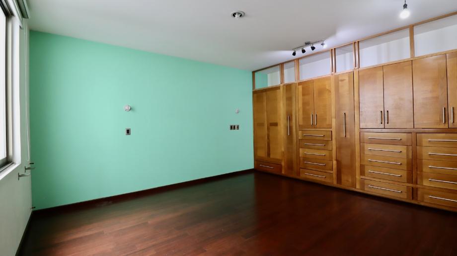 Morelia, Michoacán de Ocampo, 58290, Mexico, 4 Bedrooms Bedrooms, ,4 BathroomsBathrooms,Residential,For Sale,1941746