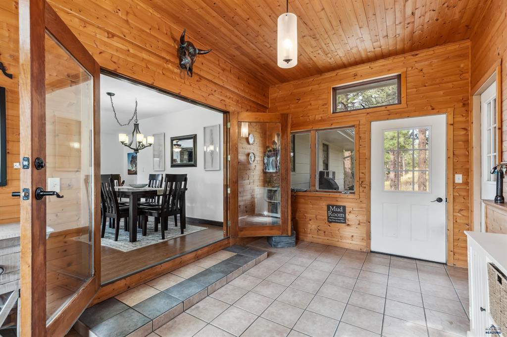Rapid City, South Dakota, 57702, United States, 4 Bedrooms Bedrooms, ,2 BathroomsBathrooms,Residential,For Sale,1878563