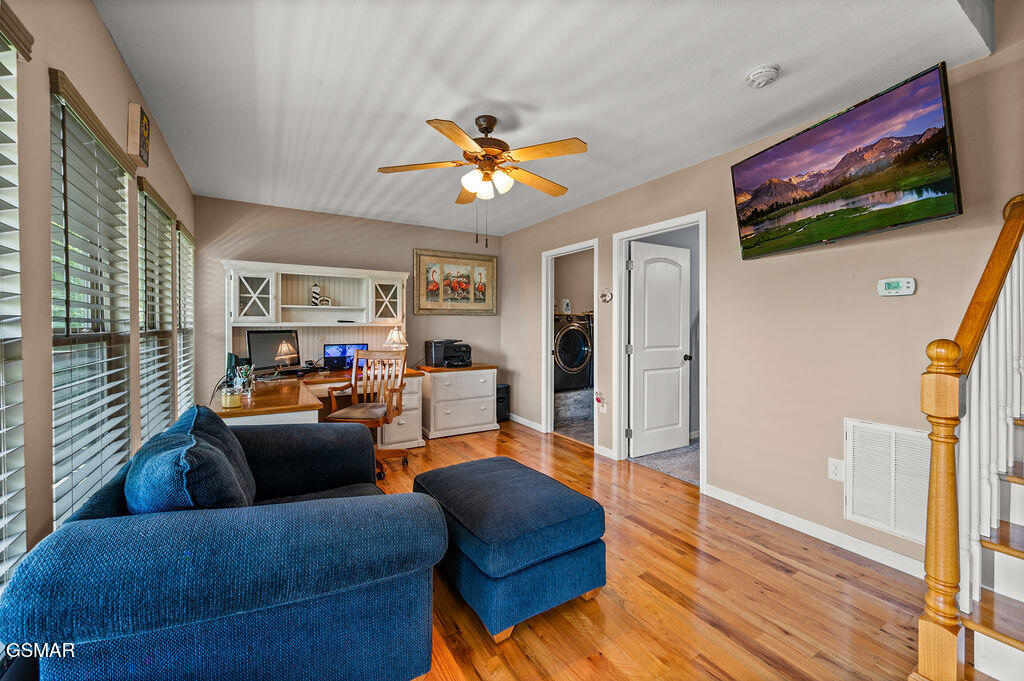 Gatlinburg, Tennessee, 37738, United States, 2 Bedrooms Bedrooms, ,2 BathroomsBathrooms,Residential,For Sale,1924446
