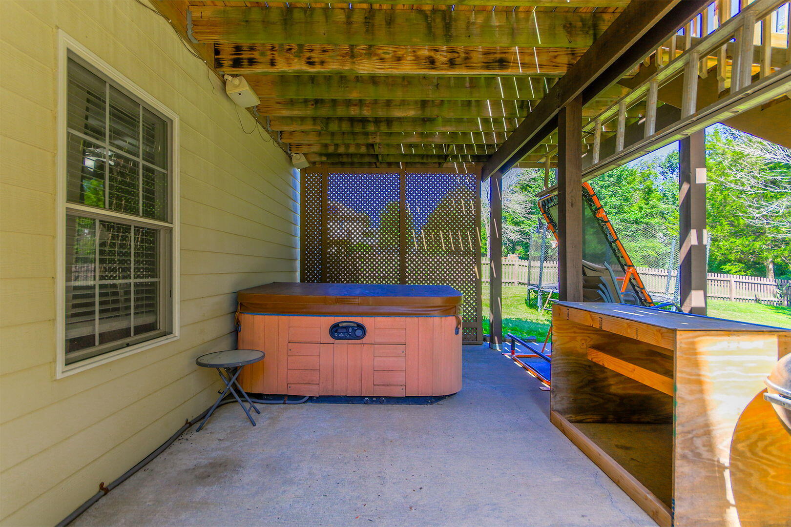 COLUMBIA, Missouri, 65203, United States, 5 Bedrooms Bedrooms, ,4 BathroomsBathrooms,Residential,For Sale,1983136