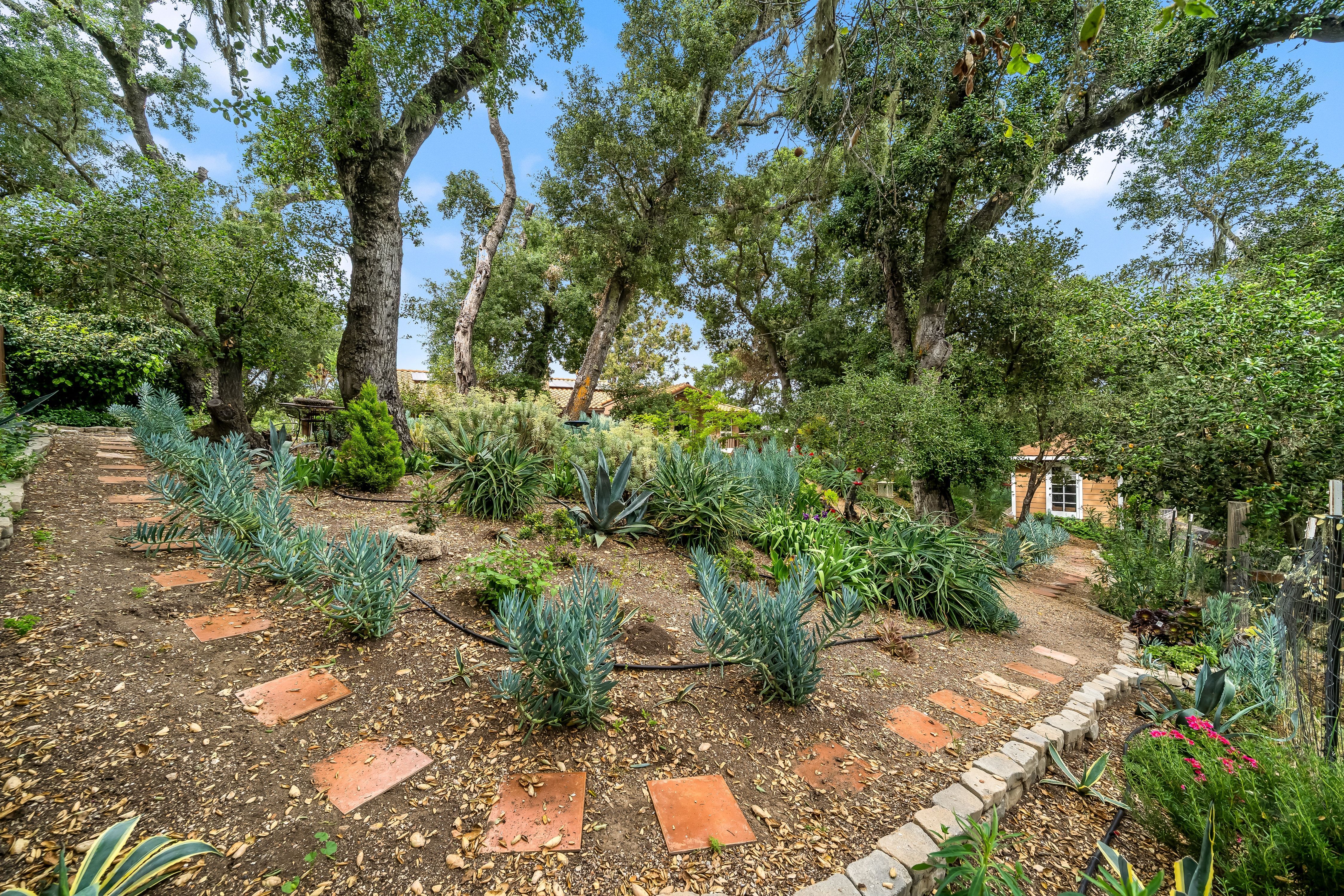  Northwest Atascadero Meiditerranean-Style Home - 物件實景