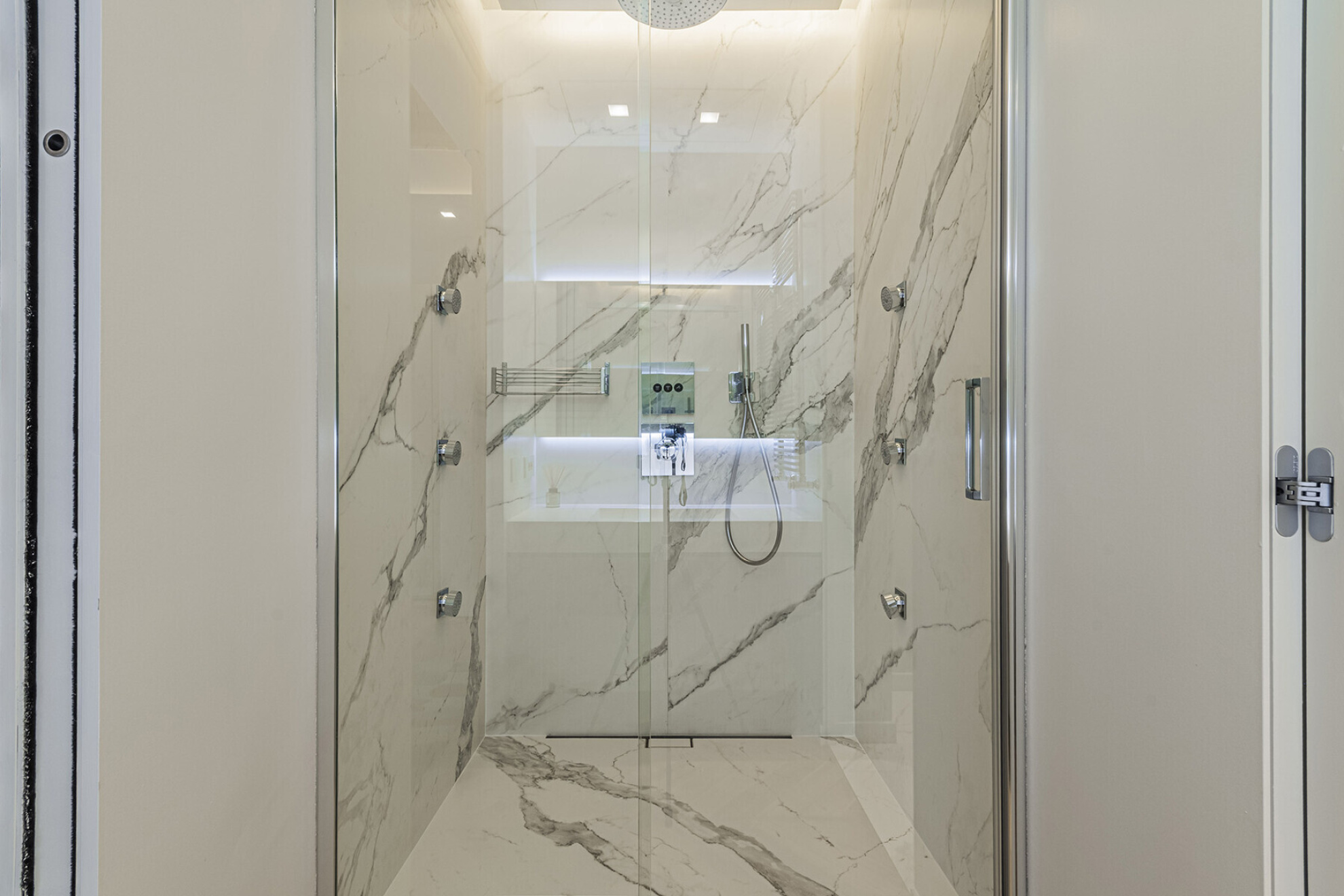  Extraordinary apartment in the heart of the Eixample district - 物件實景