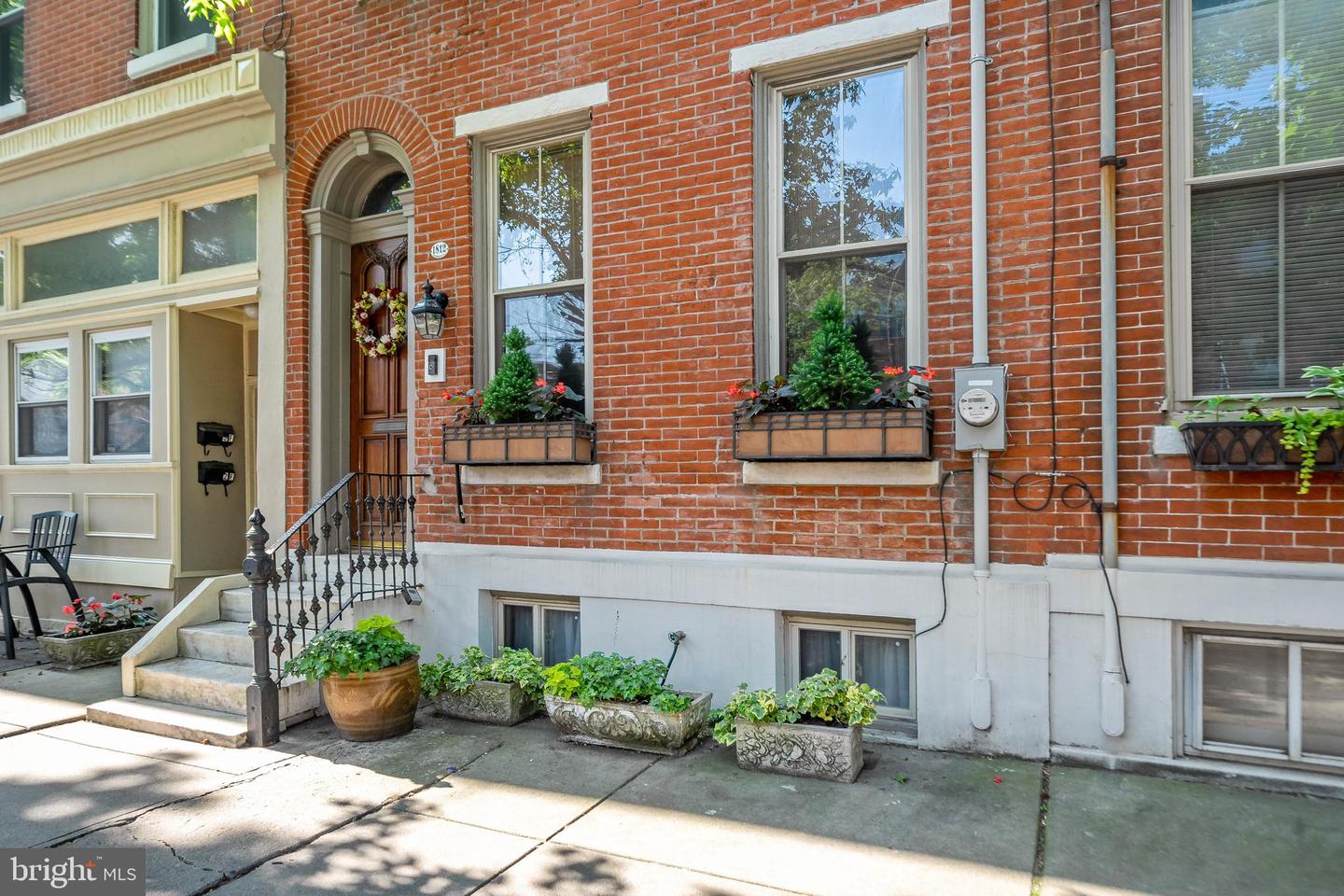 Philadelphia, Pennsylvania, 19130, United States, 3 Bedrooms Bedrooms, ,5 BathroomsBathrooms,Residential,For Sale,1908889