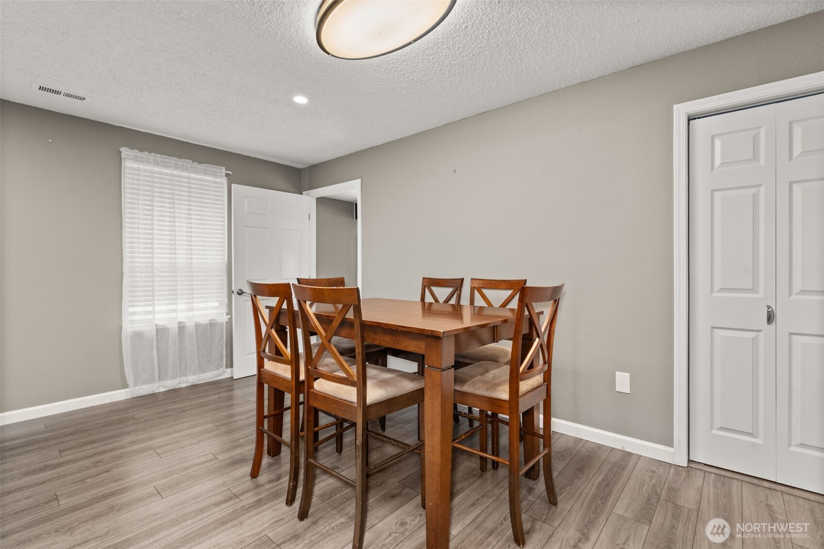 Centralia, Washington, 98531, United States, 3 Bedrooms Bedrooms, ,1 BathroomBathrooms,Residential,For Sale,1937909