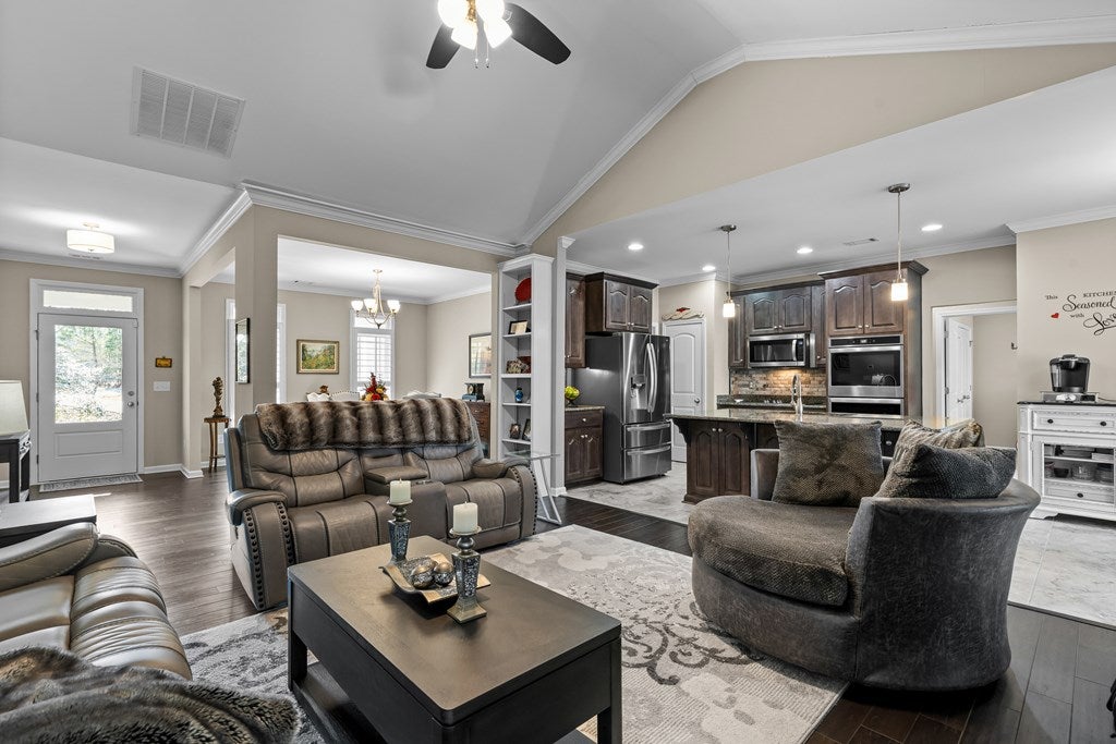 Ellijay, Georgia, 30536, United States, 3 Bedrooms Bedrooms, ,2 BathroomsBathrooms,Residential,For Sale,2013391