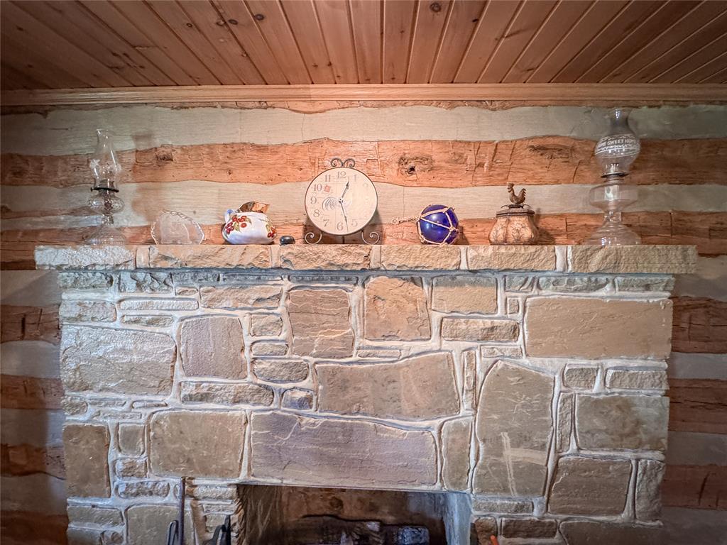 Fort Gibson, Oklahoma, 74434, United States, 2 Bedrooms Bedrooms, ,3 BathroomsBathrooms,Residential,For Sale,1982810