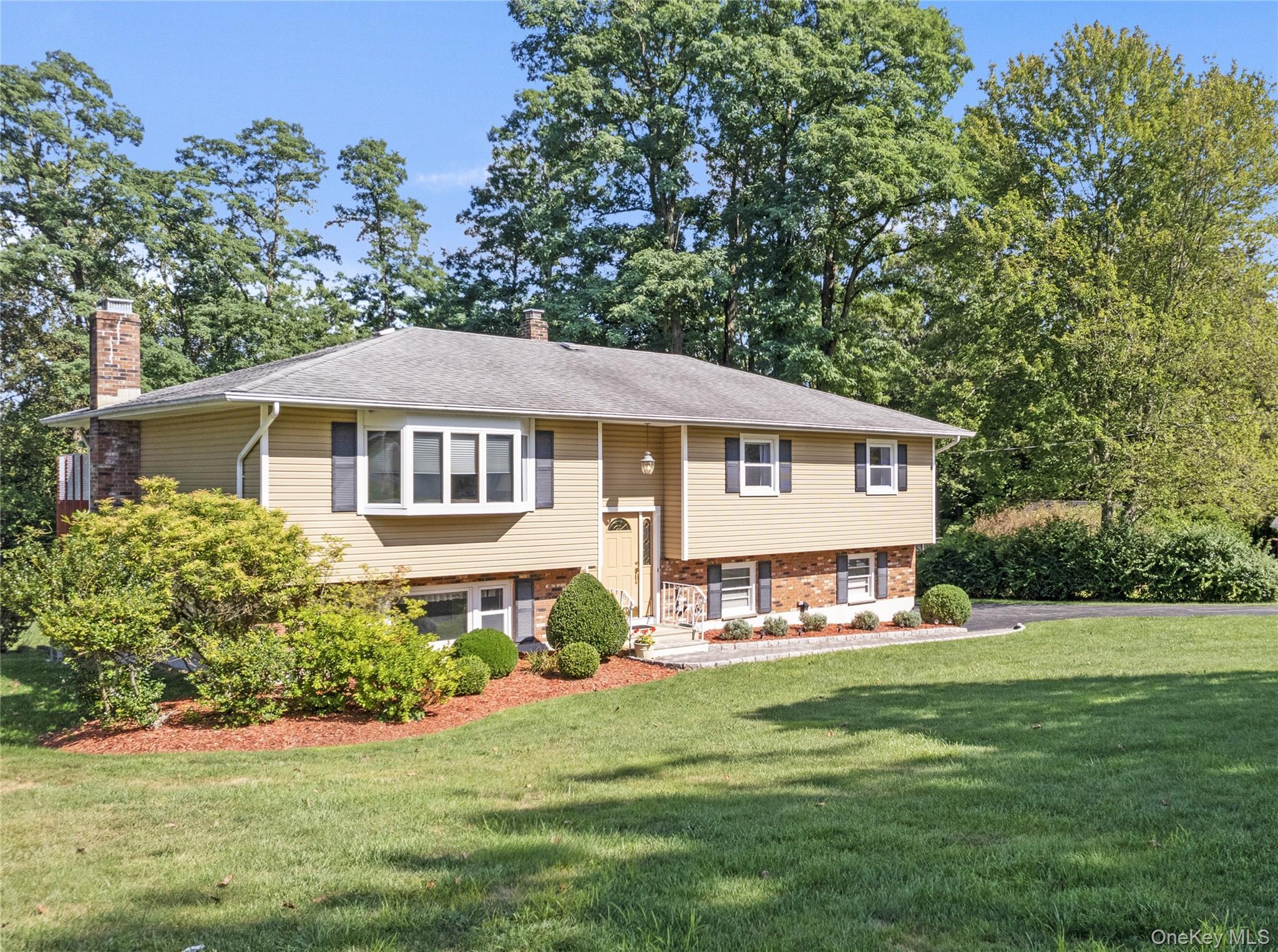 Yorktown Heights, New York, 10598, United States, 3 Bedrooms Bedrooms, ,2 BathroomsBathrooms,Residential,For Sale,1940406