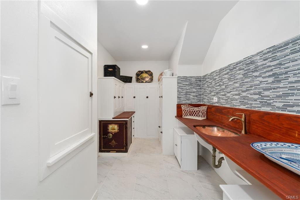Redlands, California, 92373, United States, 5 Bedrooms Bedrooms, ,4 BathroomsBathrooms,Residential,For Sale,1810586