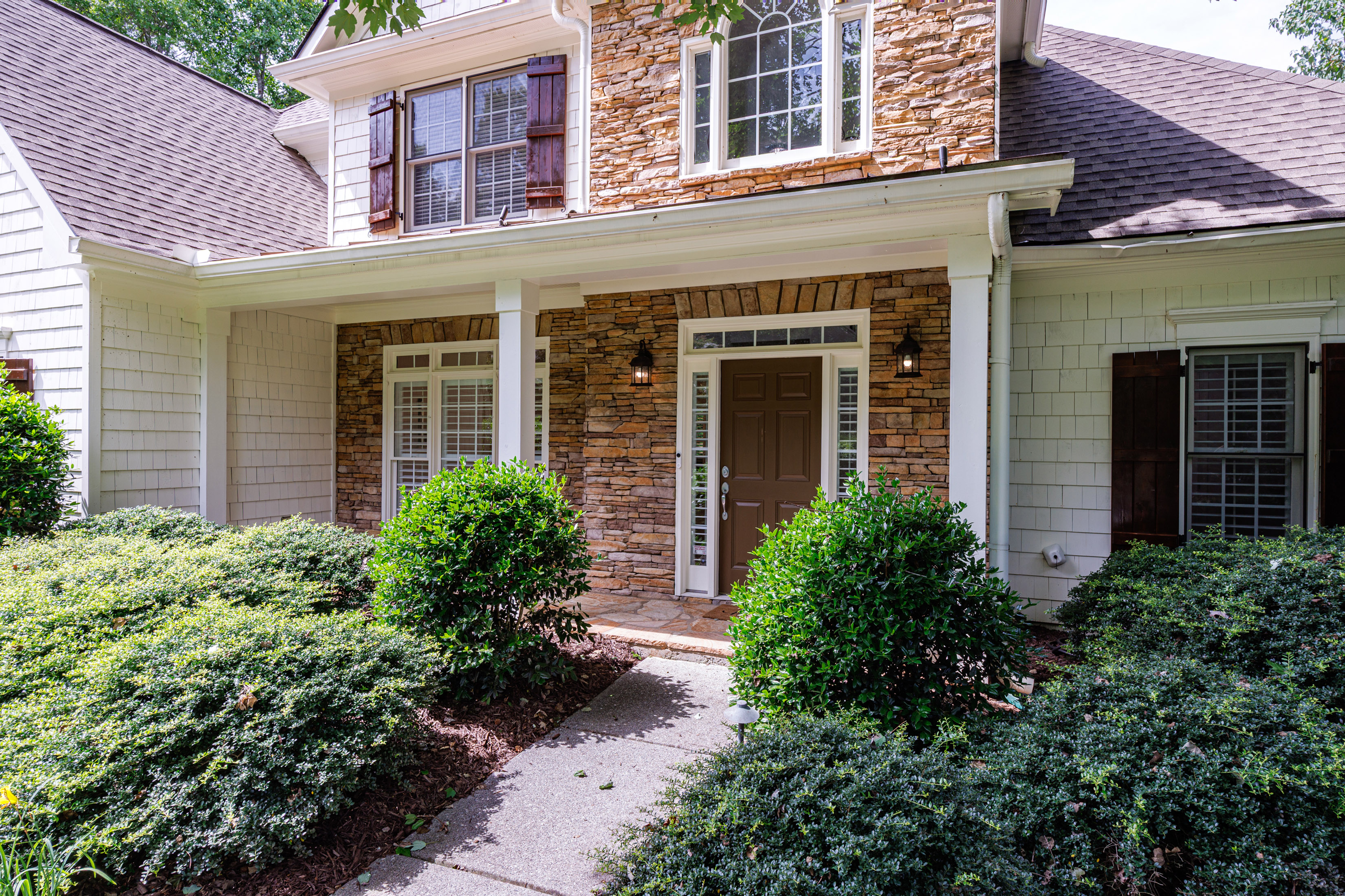  Stunning Craftsman-Style Home Featuring a Desirable Primary Suite on Main Level - 物件實景