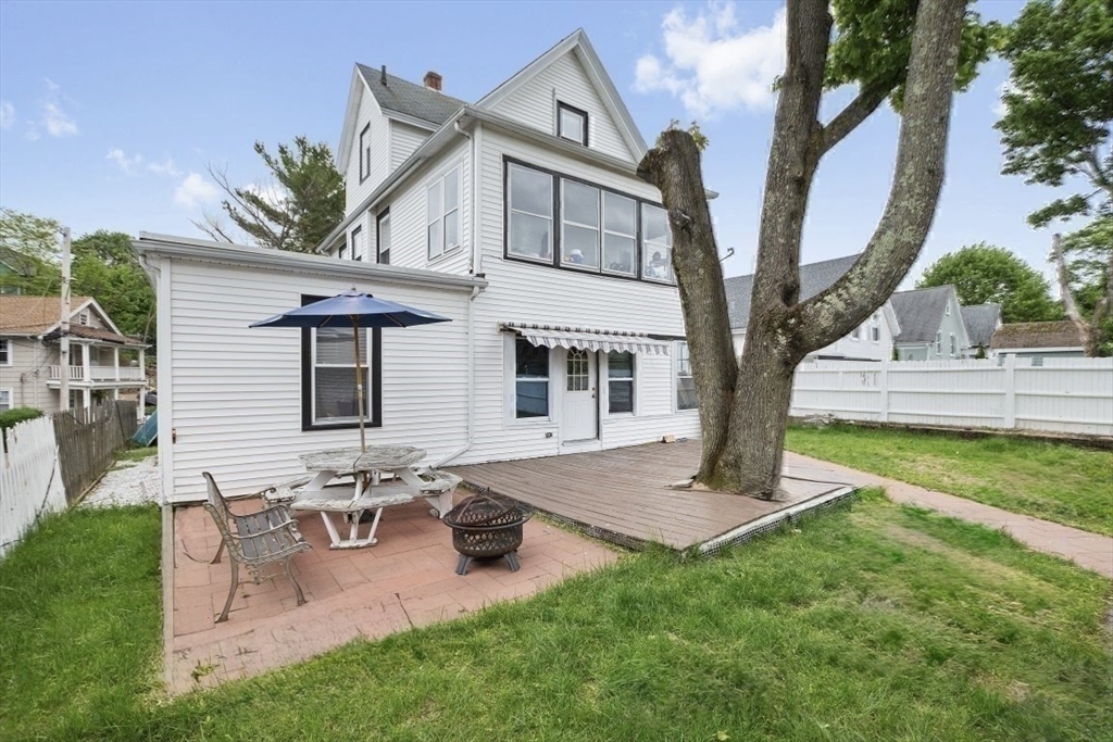 Swampscott, Massachusetts, 01907, United States, 6 Bedrooms Bedrooms, ,3 BathroomsBathrooms,Residential,For Sale,1912101