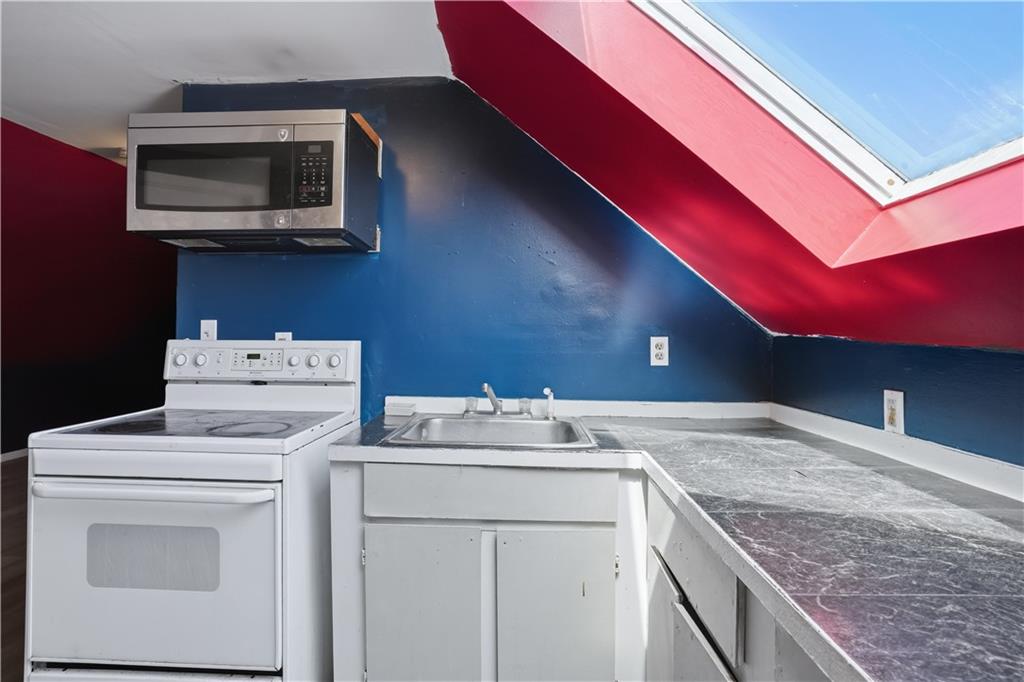 Providence, Rhode Island, 02905, United States, 5 Bedrooms Bedrooms, ,3 BathroomsBathrooms,Residential,For Sale,2036565