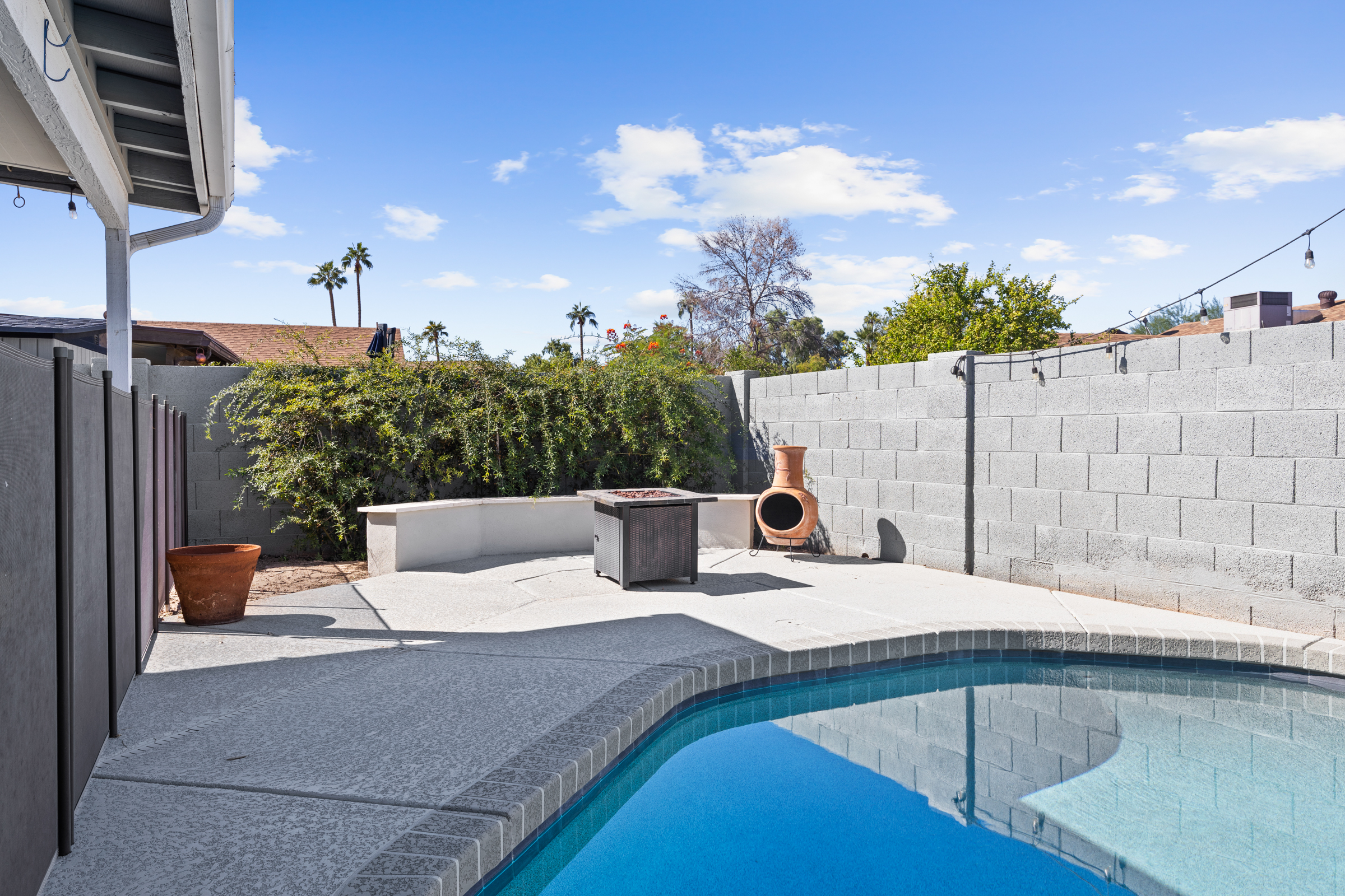 Tempe, Arizona, 85283, United States, 4 Bedrooms Bedrooms, ,2 BathroomsBathrooms,Residential,For Sale,1976655