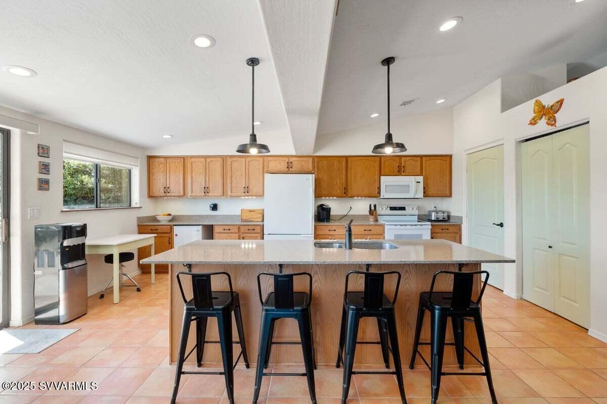 Cottonwood, Arizona, 86326, United States, 3 Bedrooms Bedrooms, ,2 BathroomsBathrooms,Residential,For Sale,1867087