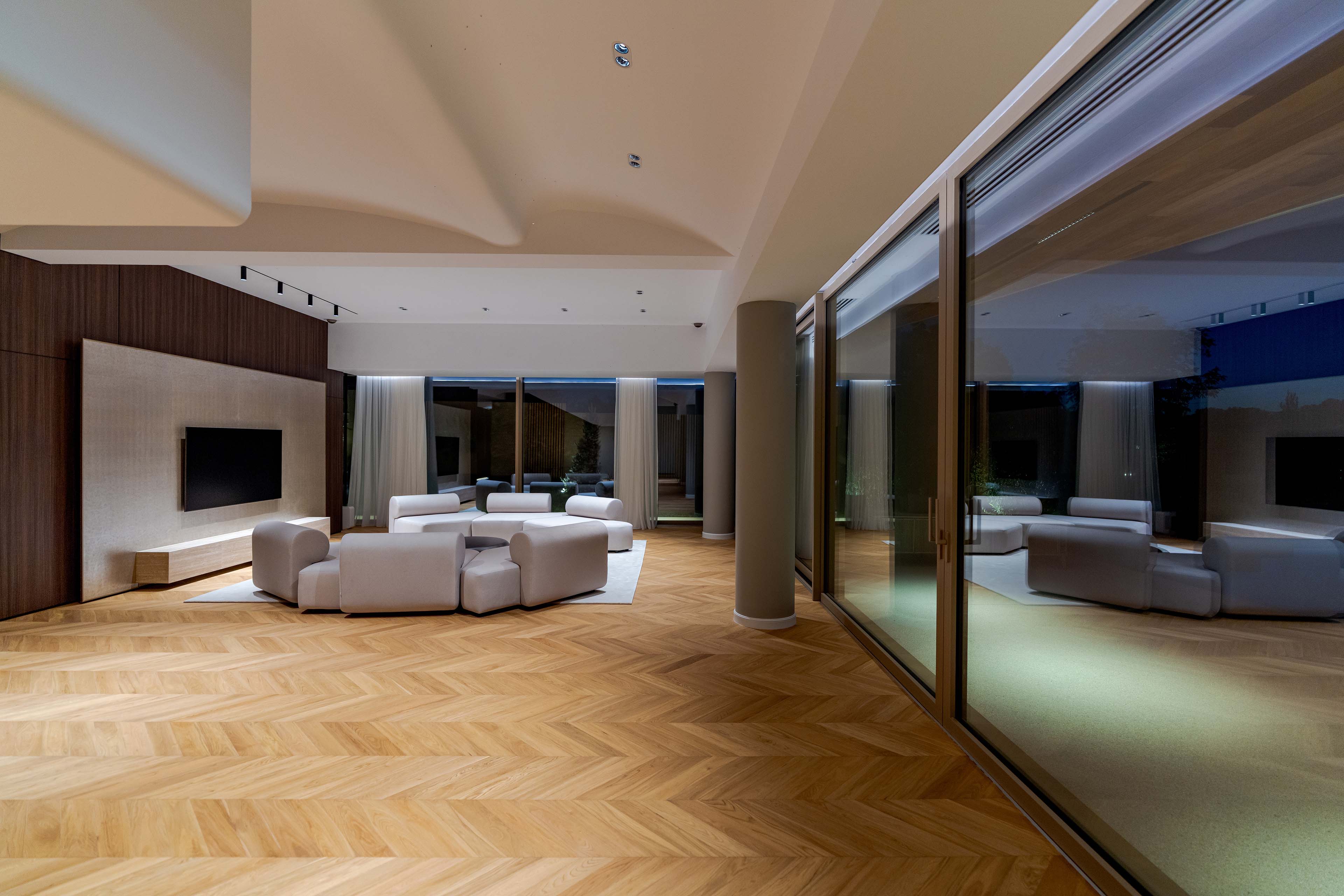  Unique Lakeside Villa on Snagov Lake, Romania - 物件實景