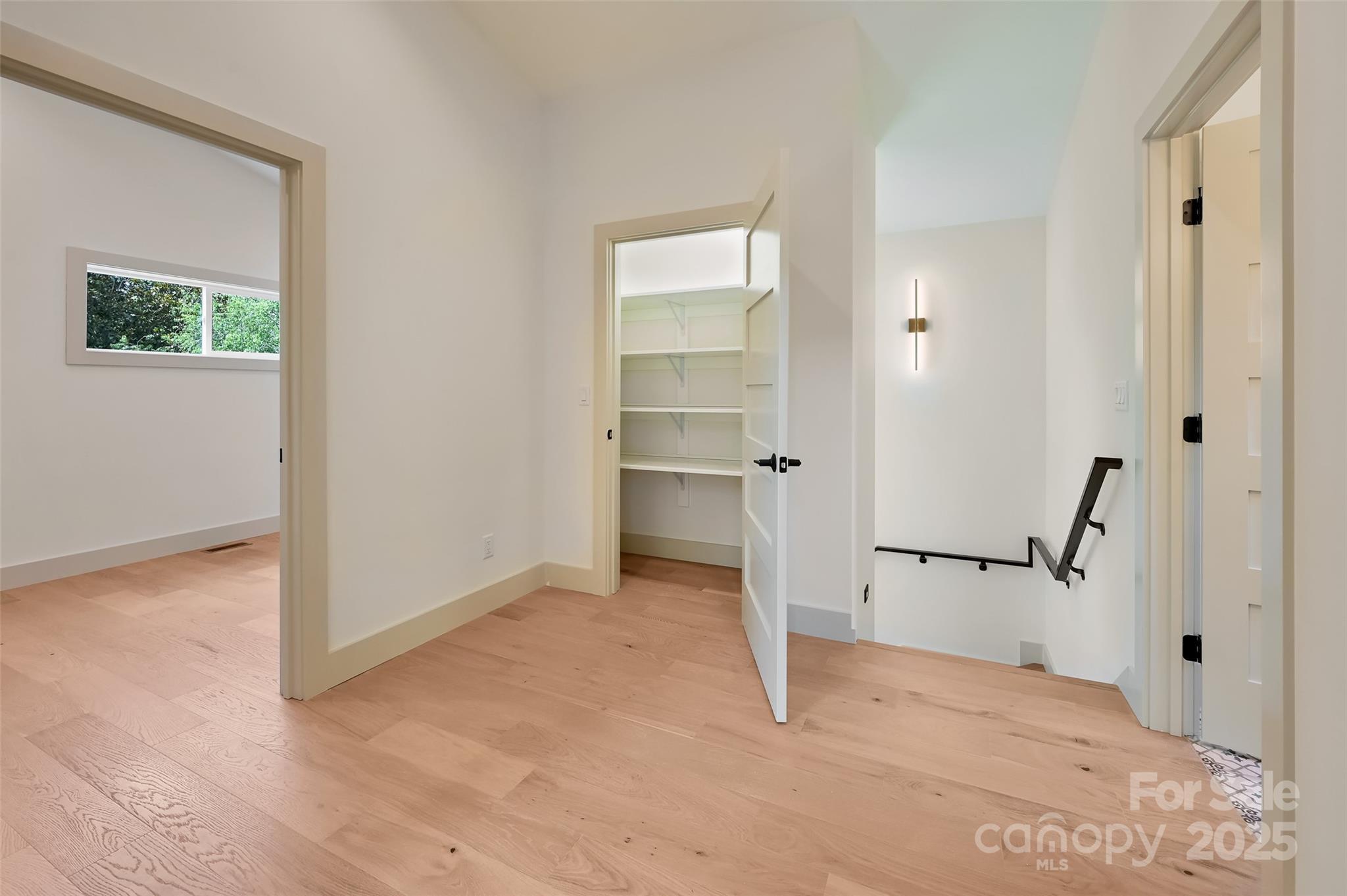 Asheville, North Carolina, 28806, United States, 4 Bedrooms Bedrooms, ,4 BathroomsBathrooms,Residential,For Sale,1837018