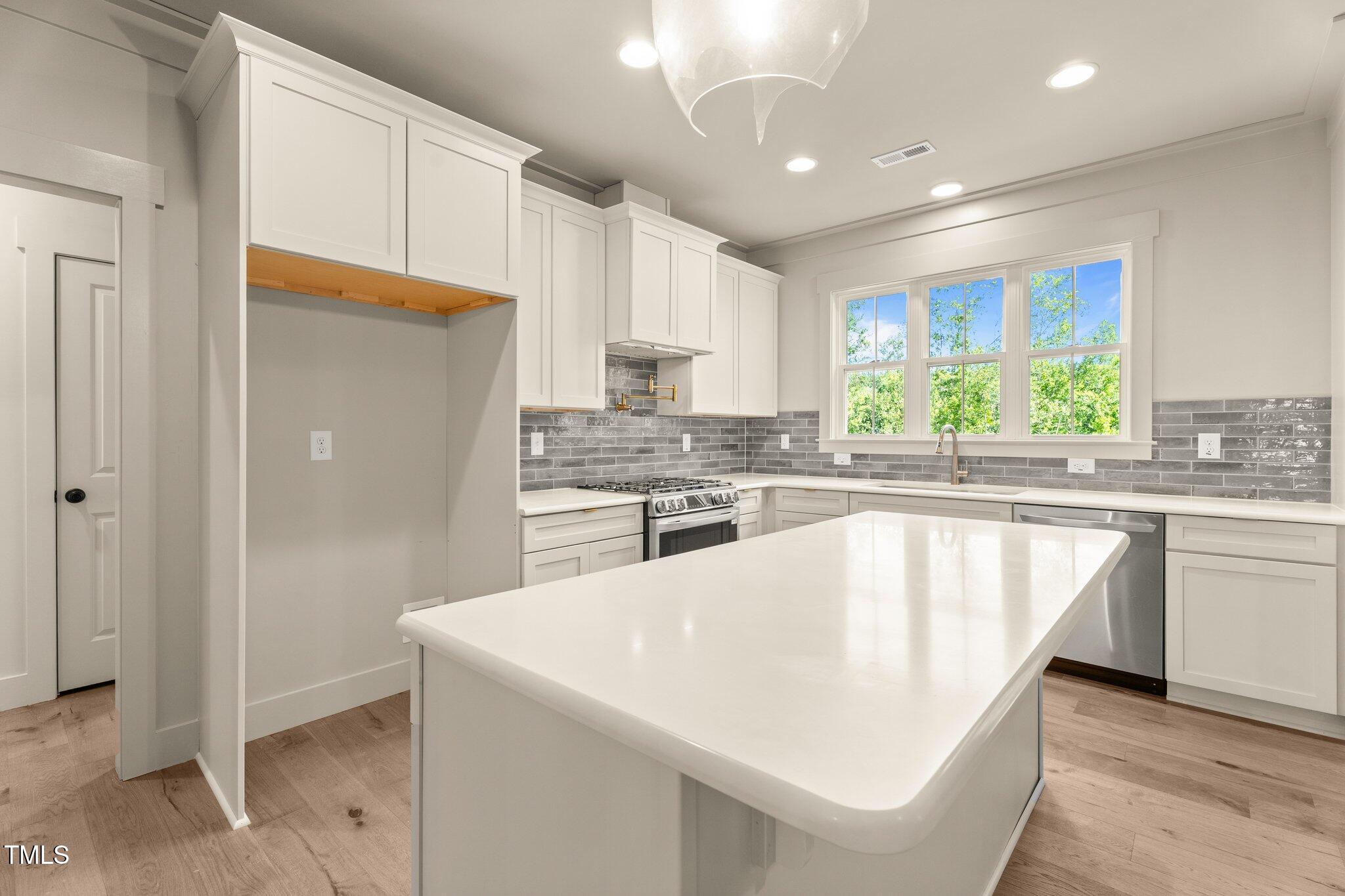 Spring Hope, North Carolina, 27882, United States, 3 Bedrooms Bedrooms, ,2 BathroomsBathrooms,Residential,For Sale,1751257