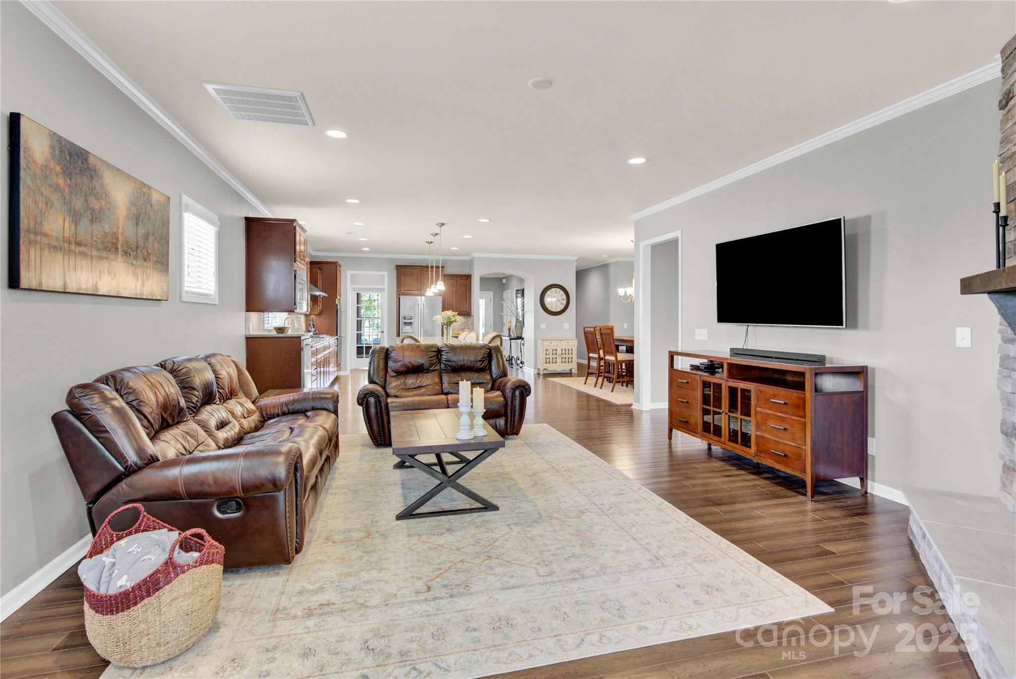 Fort Mill, South Carolina, 29715, United States, 4 Bedrooms Bedrooms, ,3 BathroomsBathrooms,Residential,For Sale,1903712