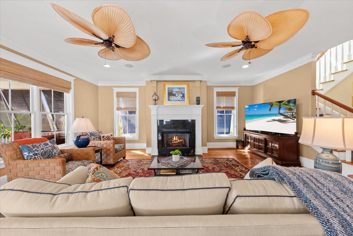 Mount Pleasant, South Carolina, 29466, United States, 4 Bedrooms Bedrooms, ,4 BathroomsBathrooms,Residential,For Sale,1838188