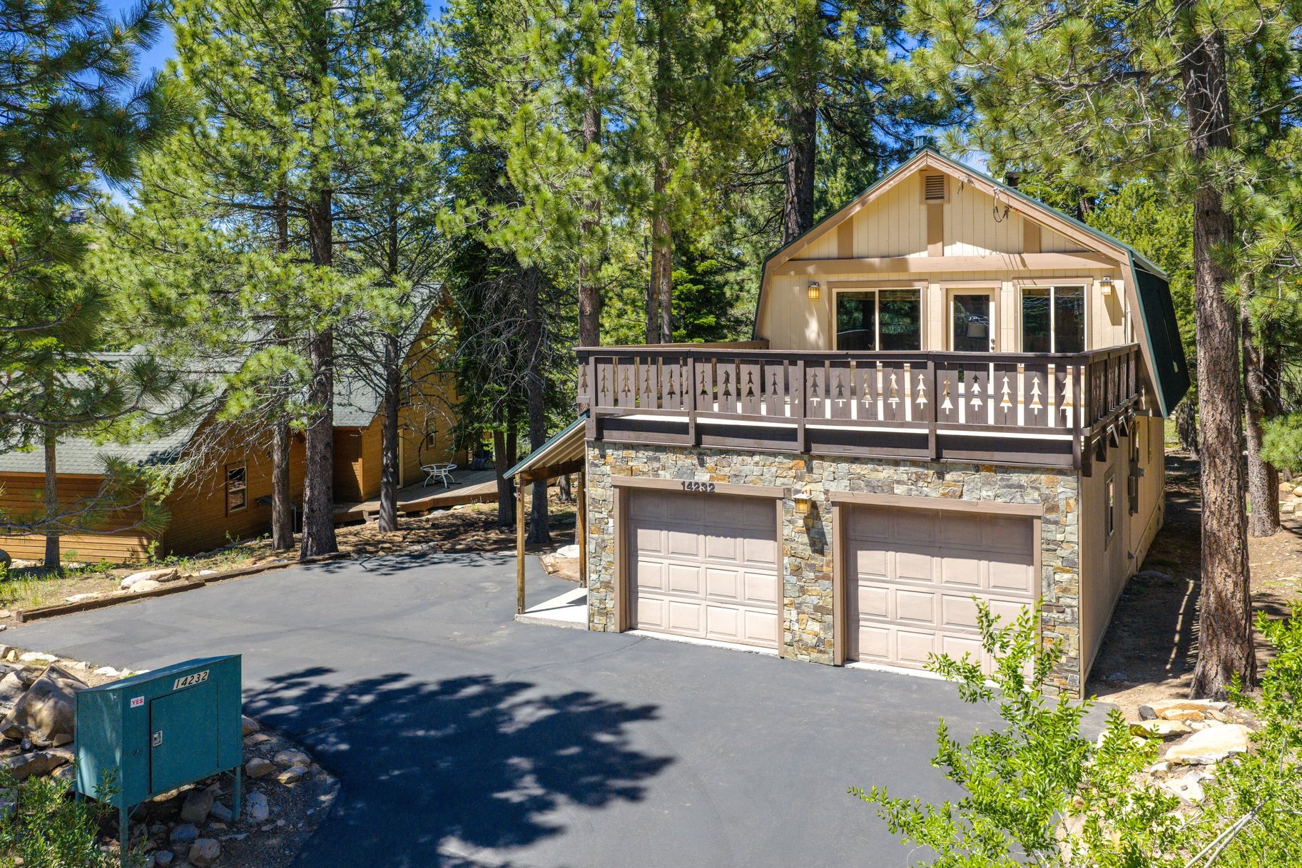  Updated Tahoe Donner retreat with a greenbelt setting - 物件實景