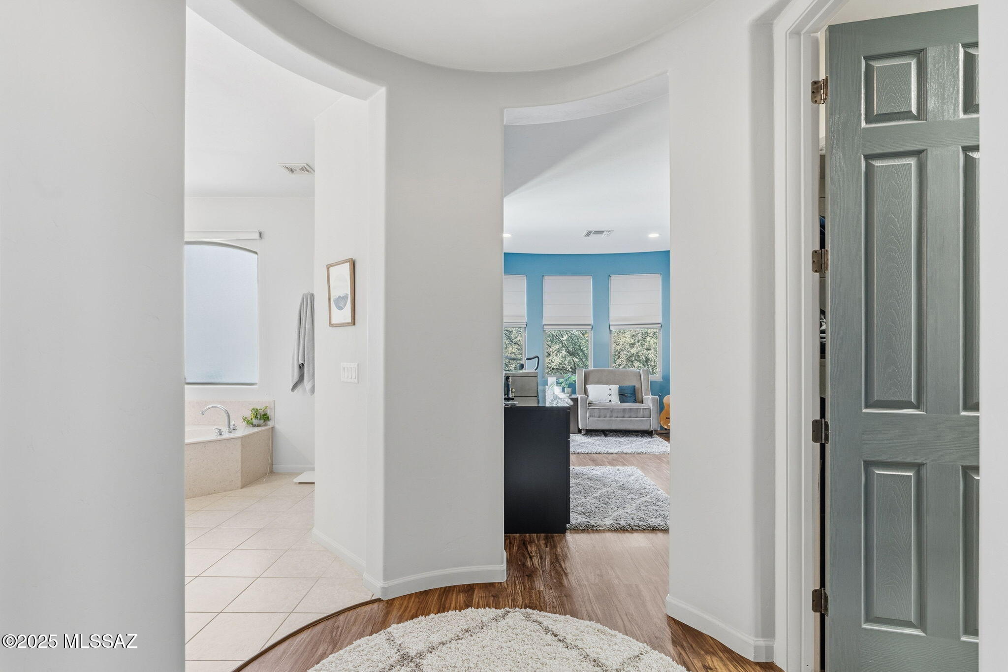 Tucson, Arizona, 85718, United States, 4 Bedrooms Bedrooms, ,4 BathroomsBathrooms,Residential,For Sale,1988951