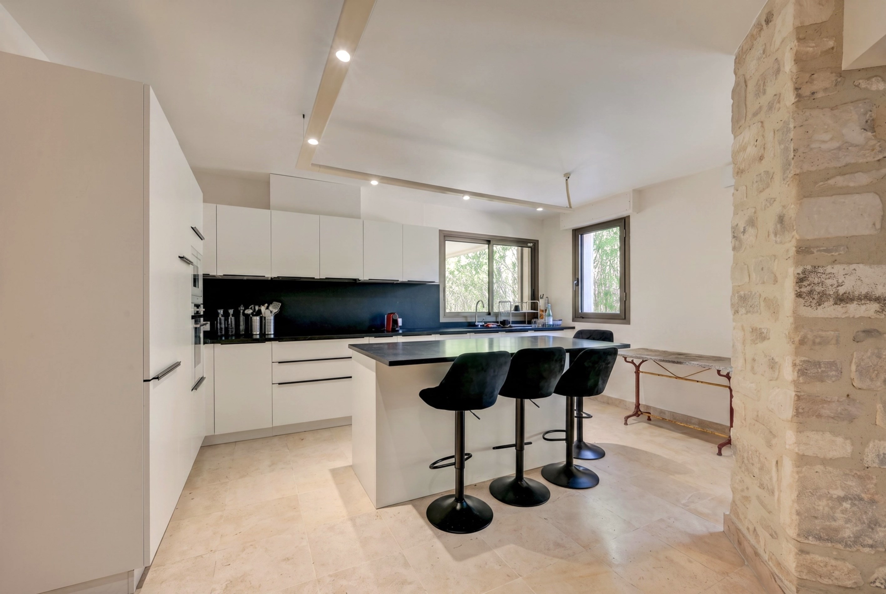  Eygalières, property located just a few minutes walk from the center - 物件實景