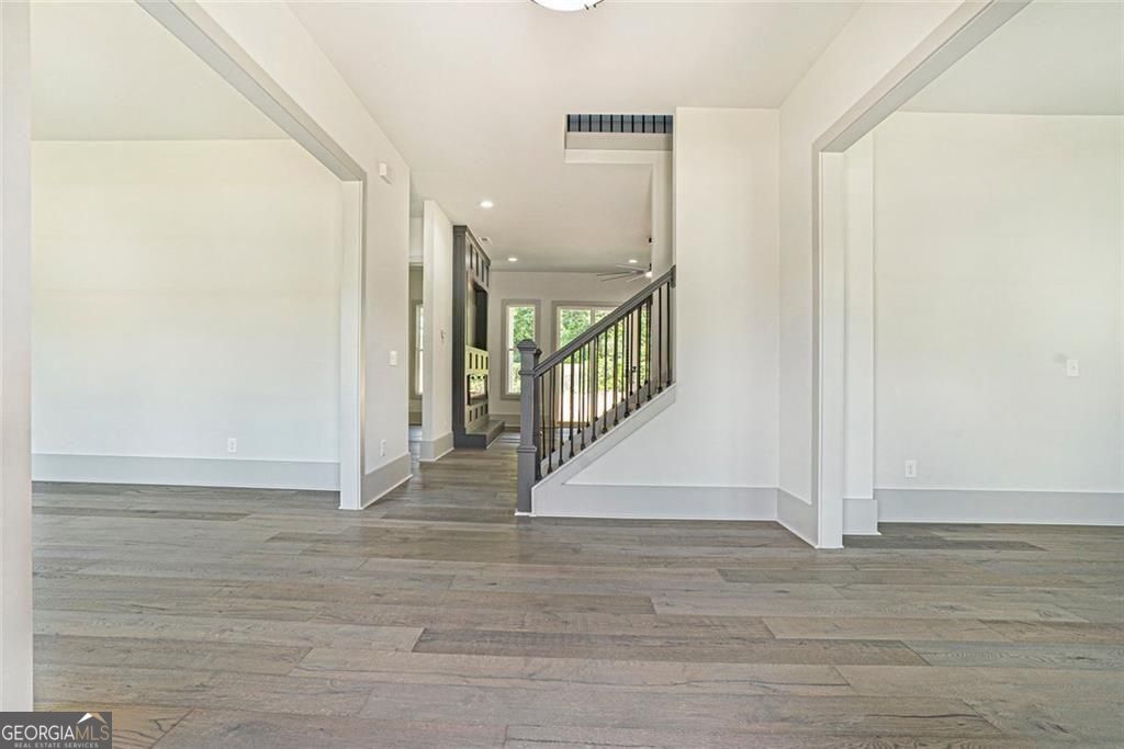 Oxford, Georgia, 30054, United States, 5 Bedrooms Bedrooms, ,4 BathroomsBathrooms,Residential,For Sale,1999164