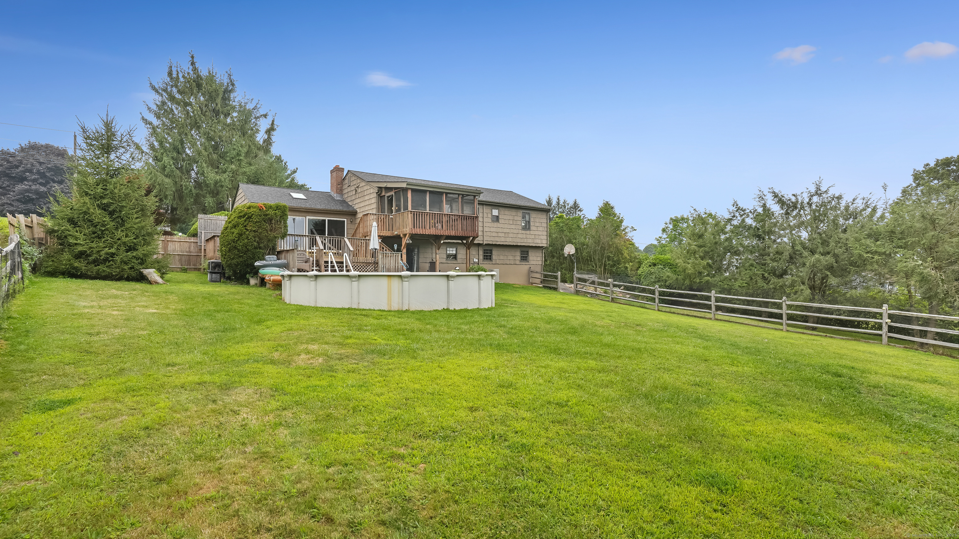 New Milford, Connecticut, 06776, United States, 3 Bedrooms Bedrooms, ,3 BathroomsBathrooms,Residential,For Sale,1924993