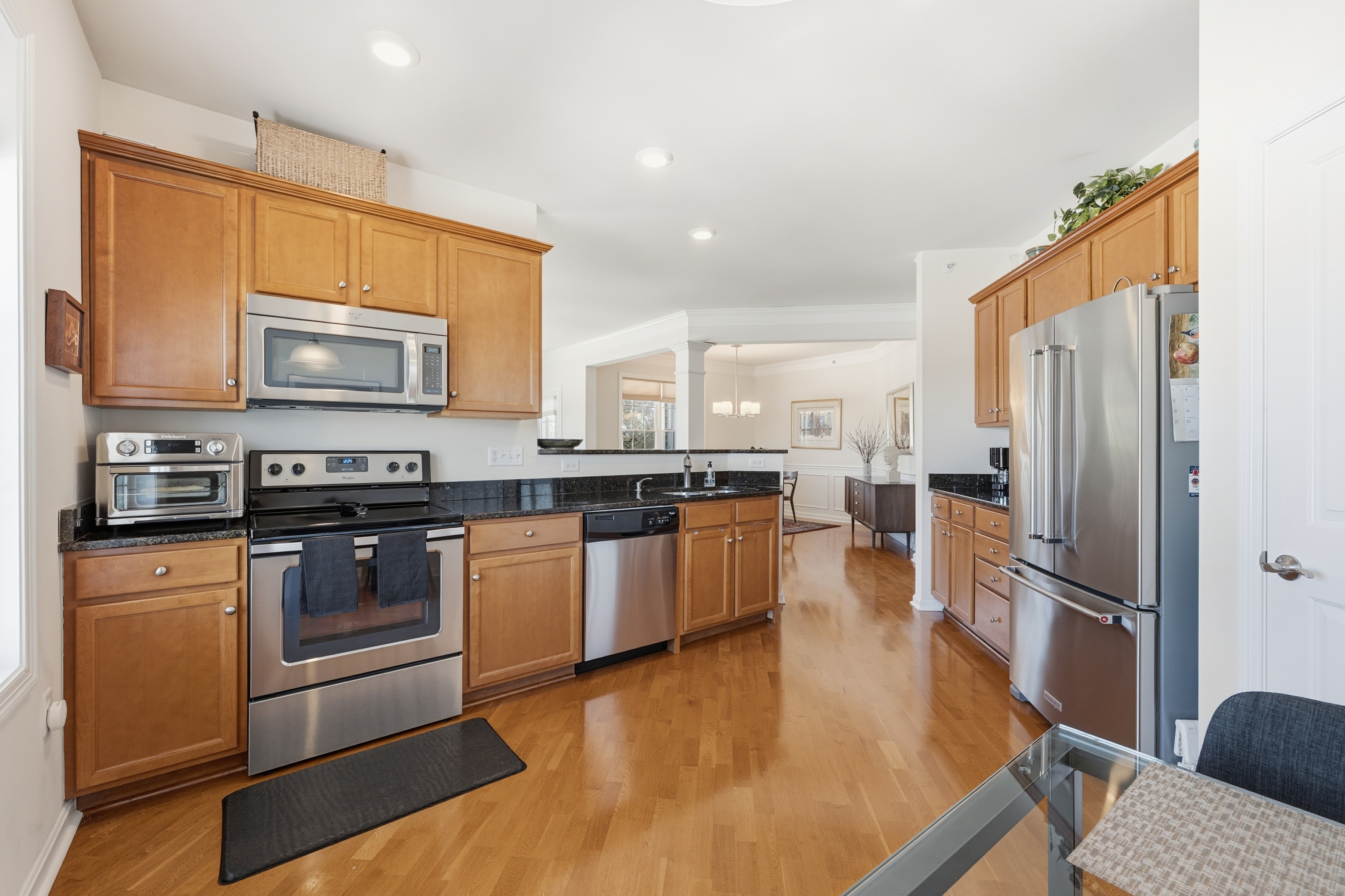 Natick, Massachusetts, 01760, United States, 2 Bedrooms Bedrooms, ,2 BathroomsBathrooms,Residential,For Sale,2015900