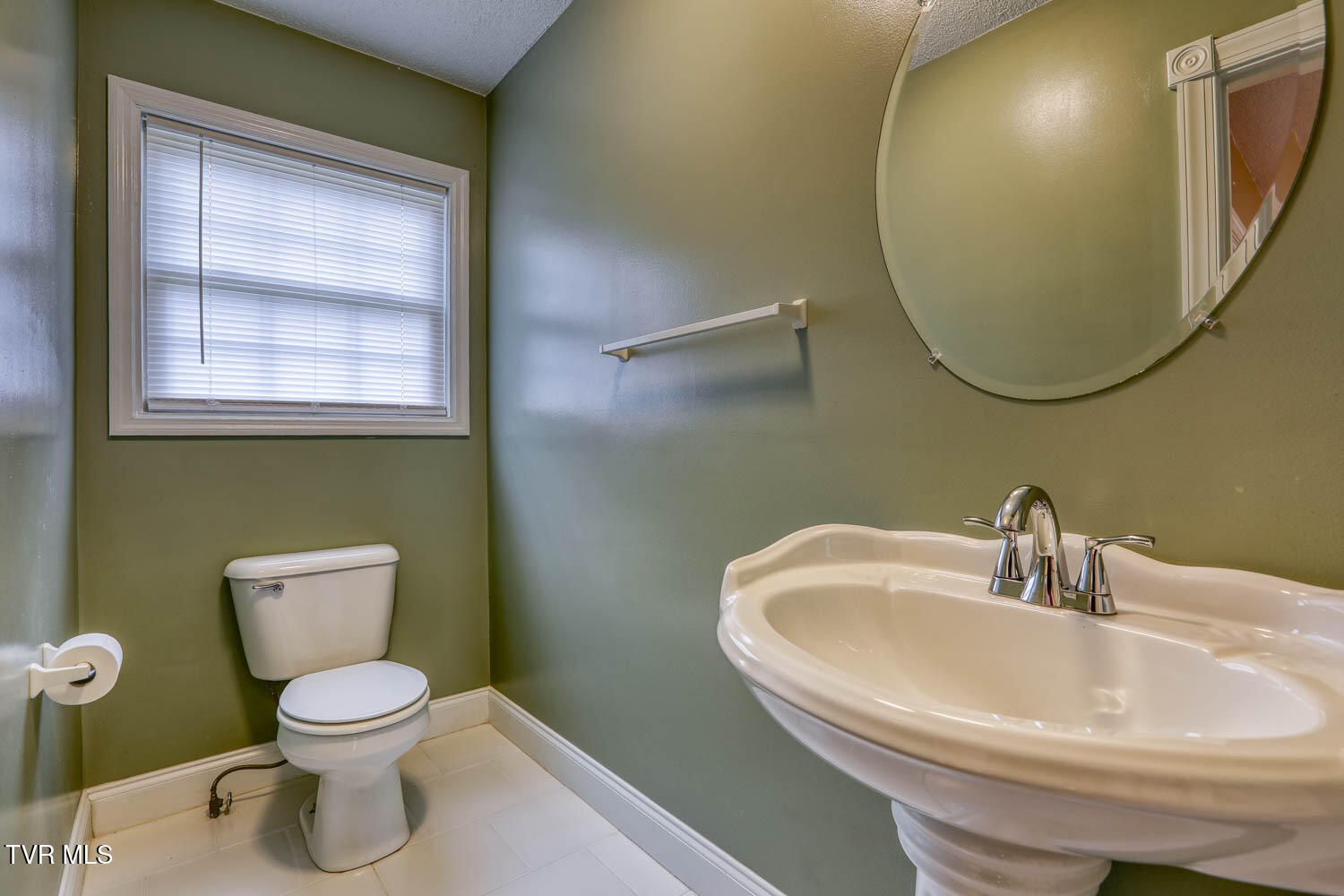 Rogersville, Tennessee, 37857, United States, 4 Bedrooms Bedrooms, ,4 BathroomsBathrooms,Residential,For Sale,2042868