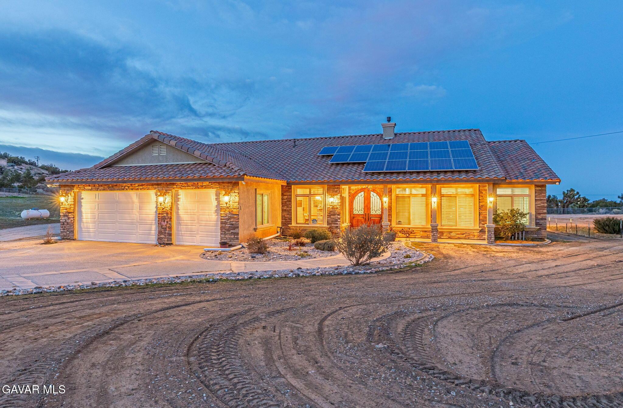 Avenue T8 , Palmdale, CA 93550