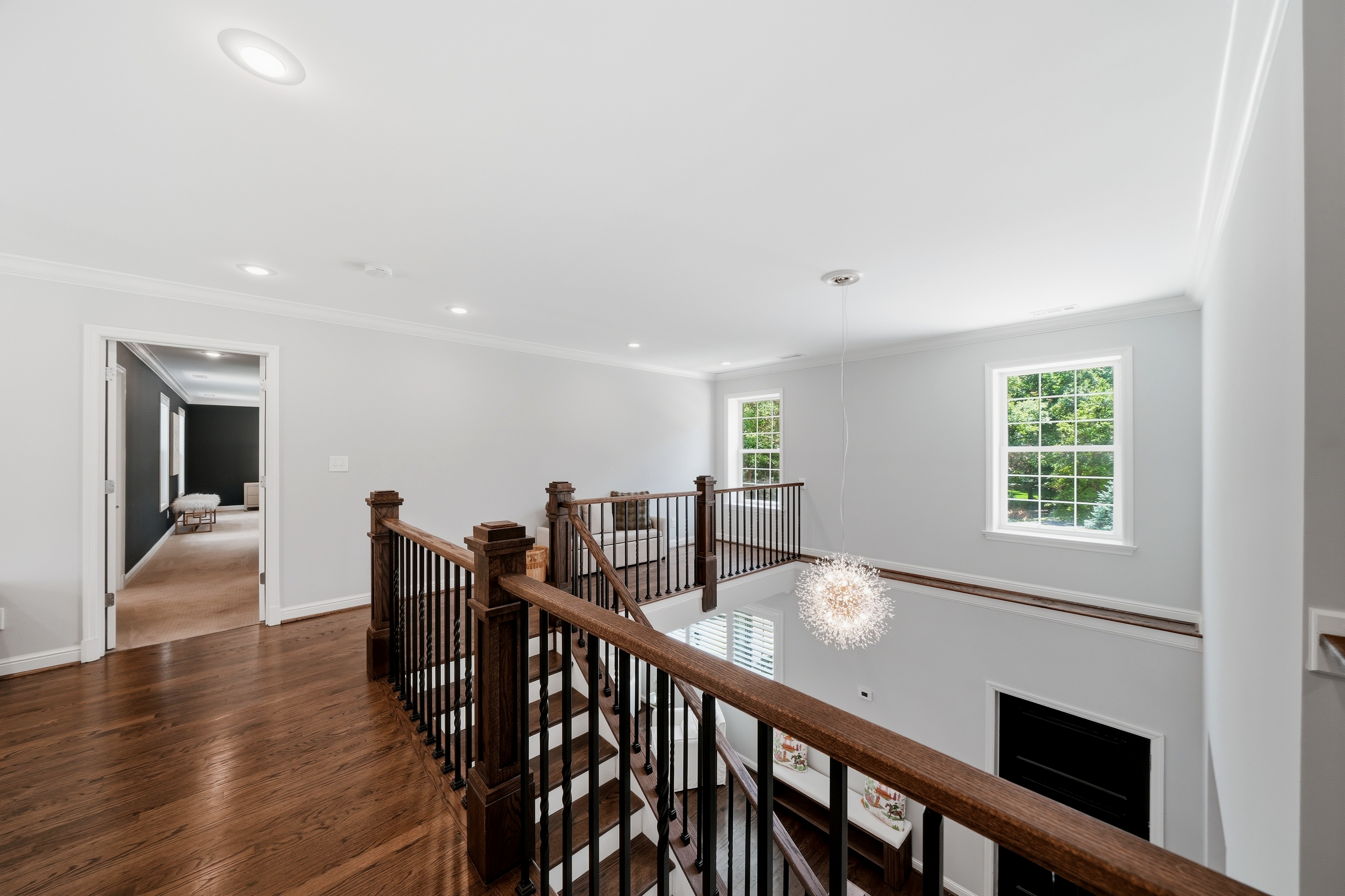  Discover Your Dream Home in Warson Woods: Elegantly Enhanced Living - 物件實景