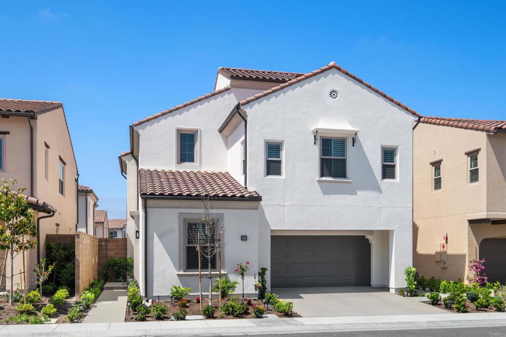 Irvine, California, 92618, United States, 4 Bedrooms Bedrooms, ,5 BathroomsBathrooms,Residential,For Sale,1828370