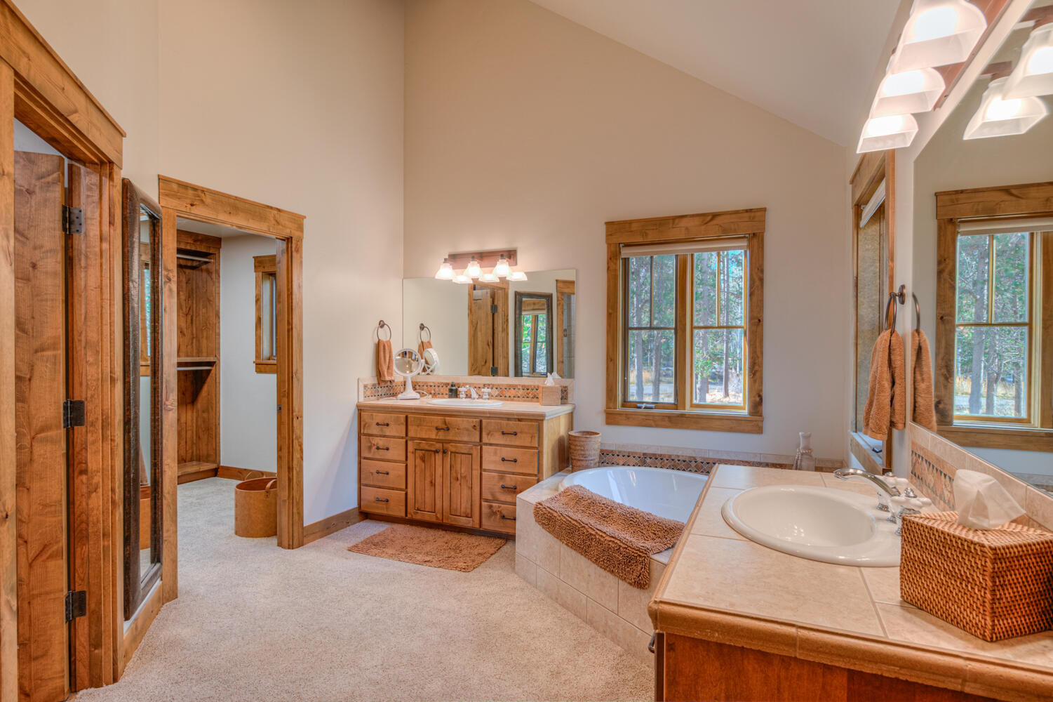 Bend, Oregon, 97707, United States, 4 Bedrooms Bedrooms, ,4 BathroomsBathrooms,Residential,For Sale,2005289