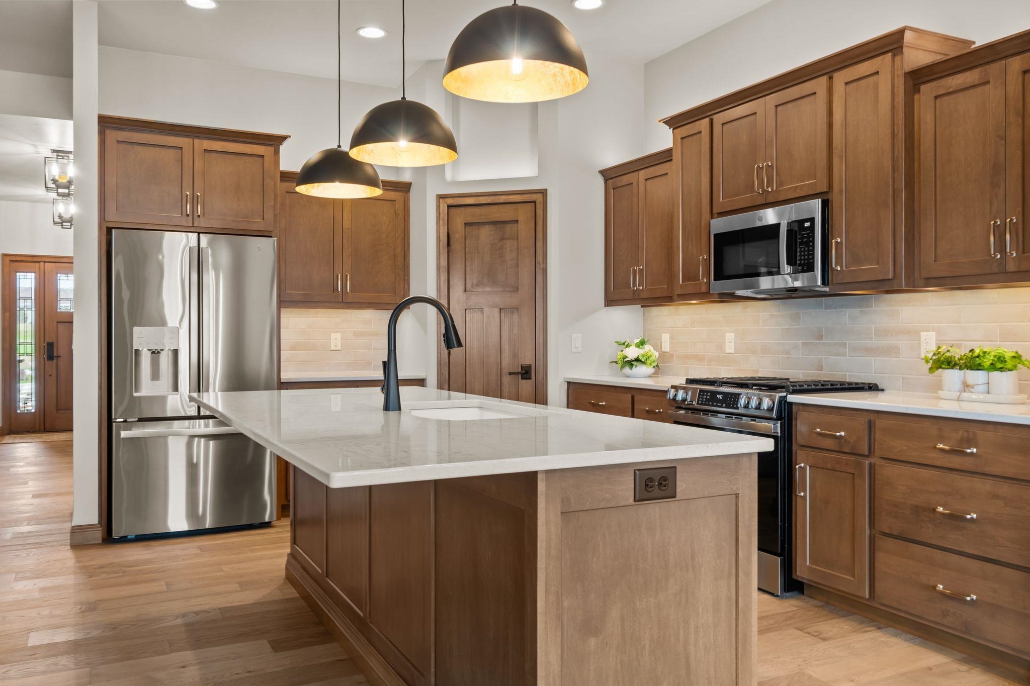Neenah, Wisconsin, 54956, United States, 2 Bedrooms Bedrooms, ,2 BathroomsBathrooms,Residential,For Sale,2029960
