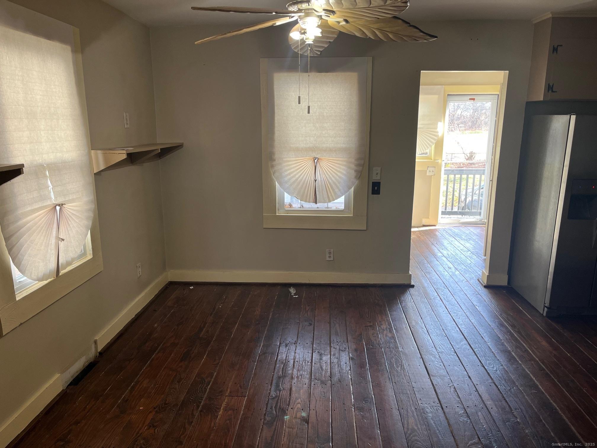 Meriden, Connecticut, 06450, United States, 6 Bedrooms Bedrooms, ,4 BathroomsBathrooms,Residential,For Sale,1984052