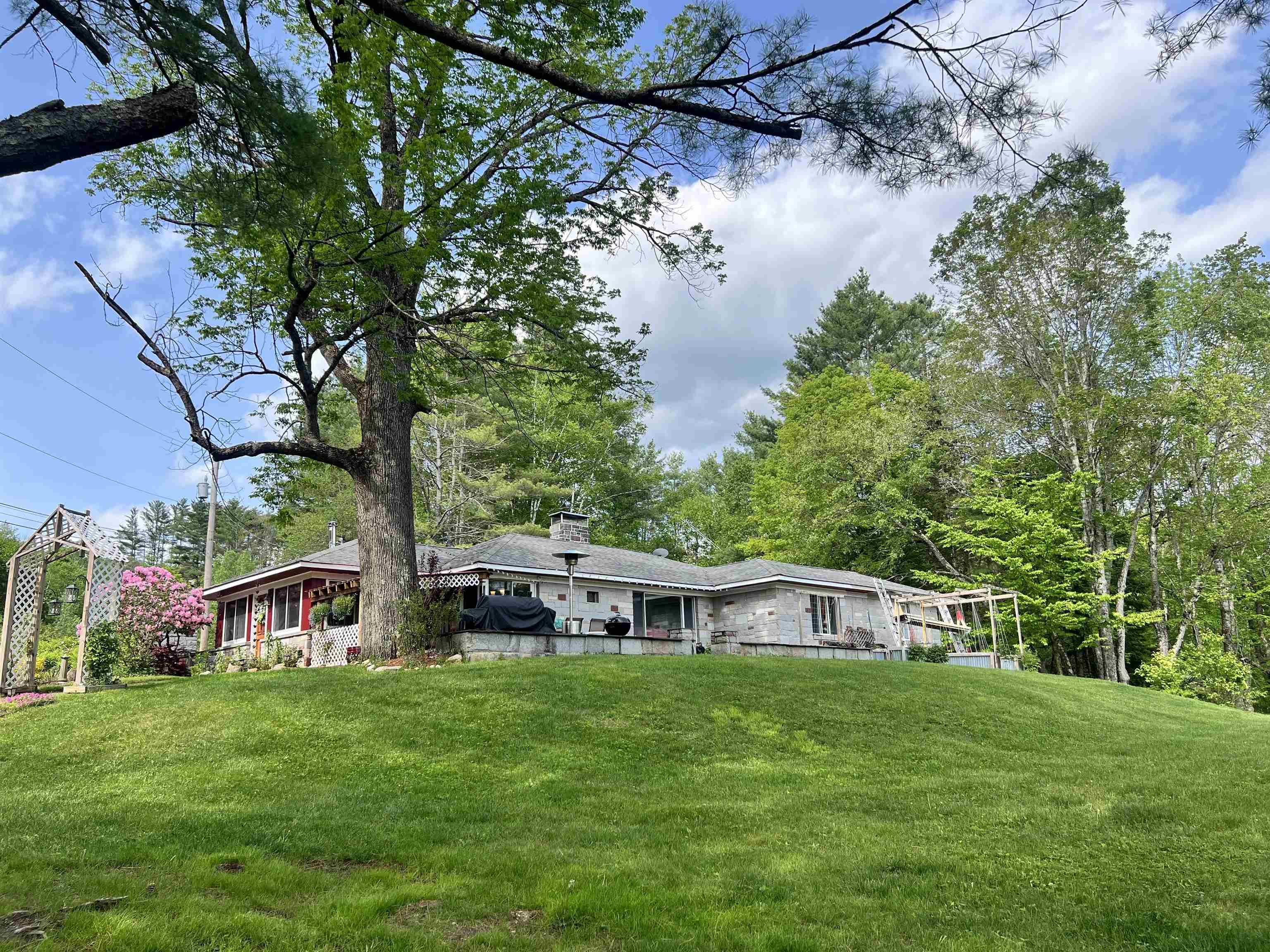 Grantham, New Hampshire, 03753, United States, 3 Bedrooms Bedrooms, ,4 BathroomsBathrooms,Residential,For Sale,1839994
