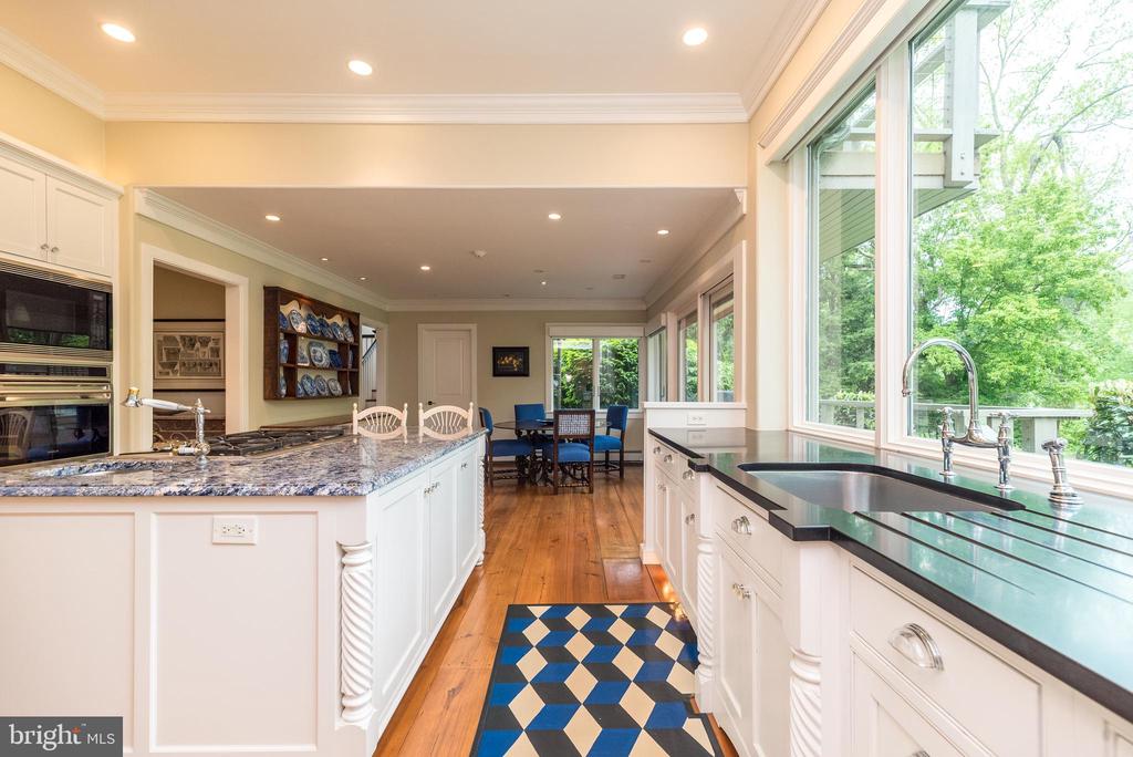 Point Pleasant, Pennsylvania, 18950, United States, 4 Bedrooms Bedrooms, ,6 BathroomsBathrooms,Residential,For Sale,1794565