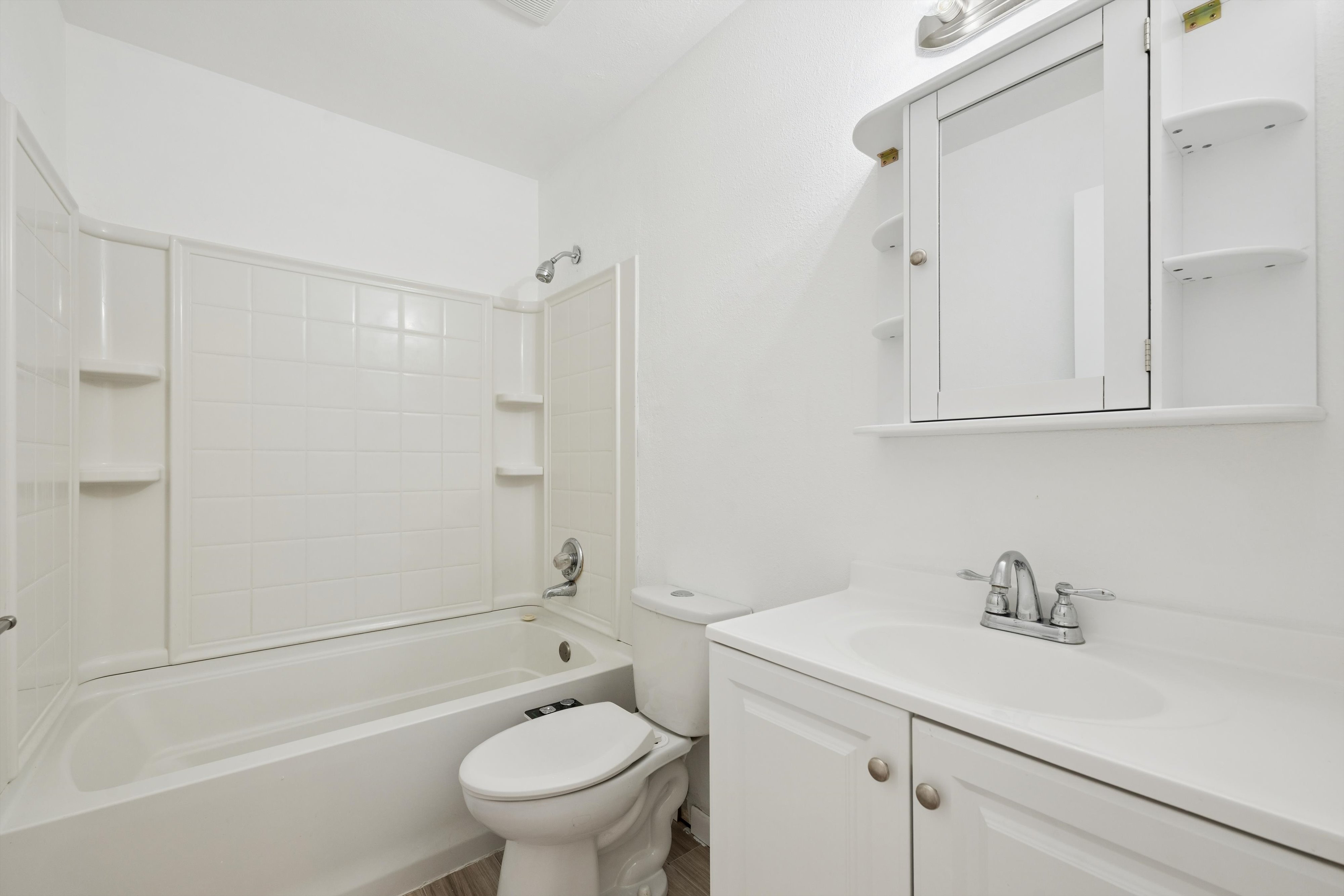  Duplex in Louisville - Each Unit is 2 Bedrooms/1 Bath - 物件實景