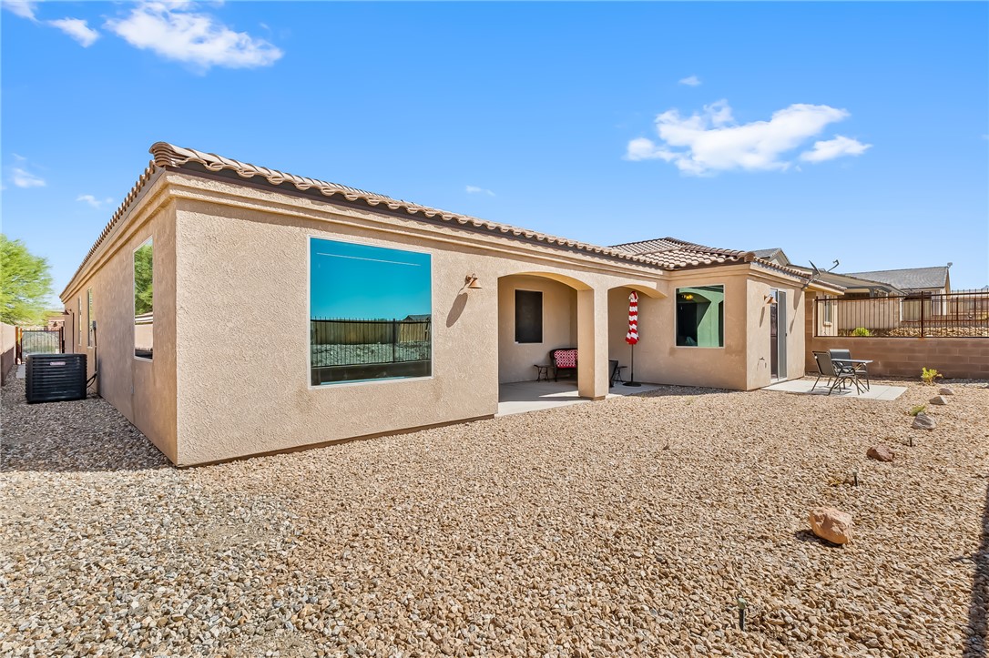 Bullhead City, Arizona, 86429, United States, 3 Bedrooms Bedrooms, ,1 BathroomBathrooms,Residential,For Sale,1948119