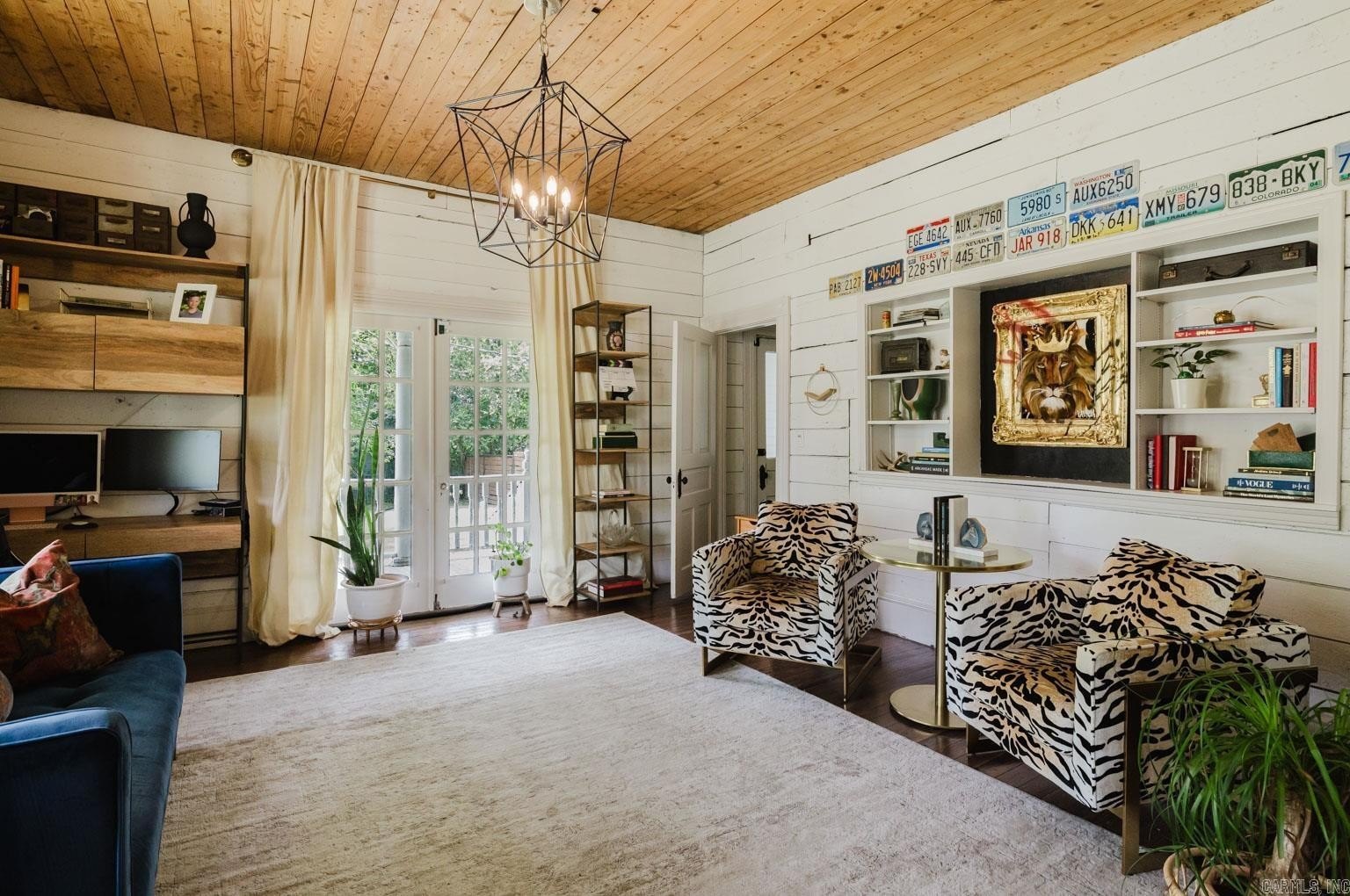 Benton, Arkansas, 72015, United States, 5 Bedrooms Bedrooms, ,3 BathroomsBathrooms,Residential,For Sale,1881485