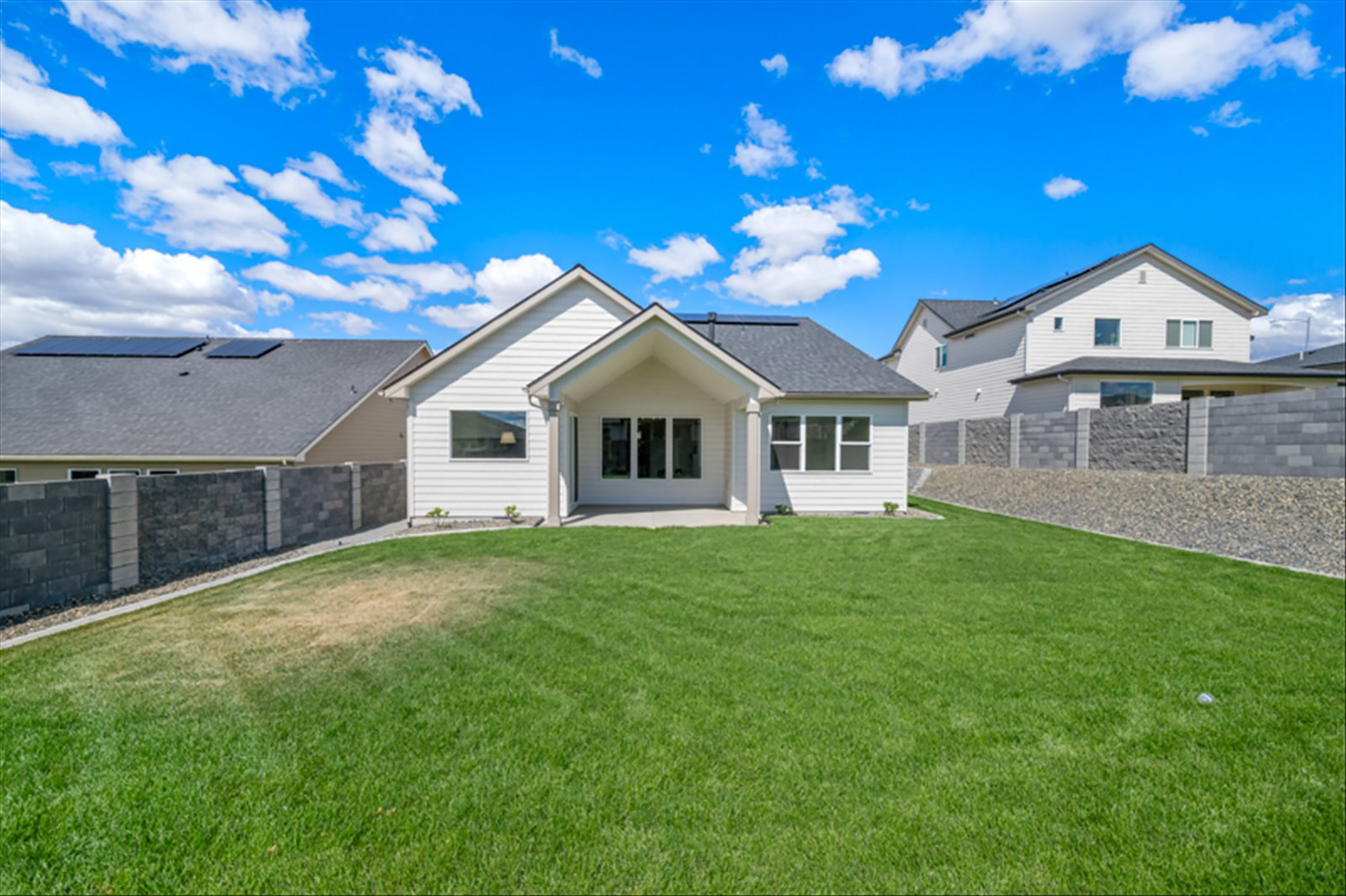  The Camas 3Bedroom plus Den - 物件實景