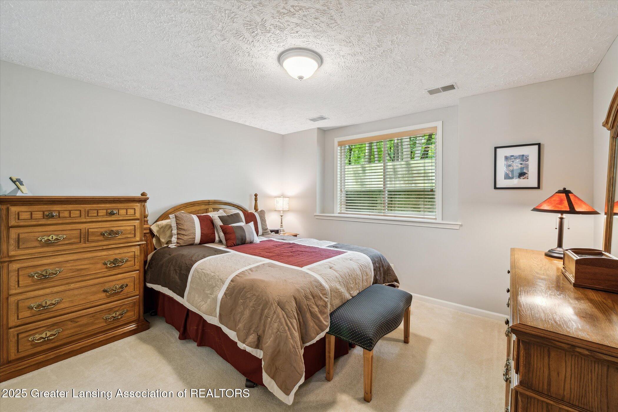 Bath, Michigan, 48808, United States, 4 Bedrooms Bedrooms, ,3 BathroomsBathrooms,Residential,For Sale,1890488